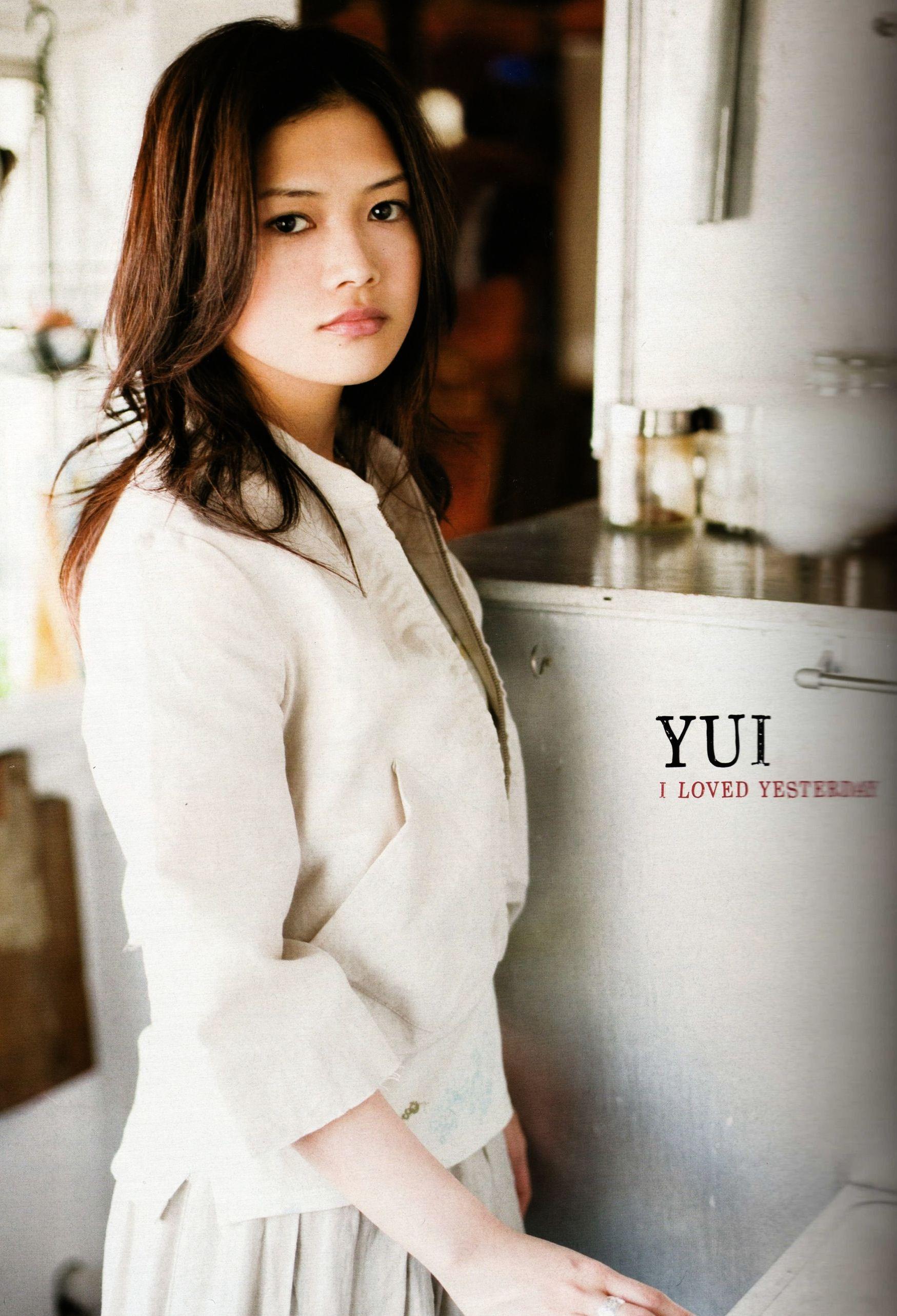 Yui yoshioka -fashion clothes