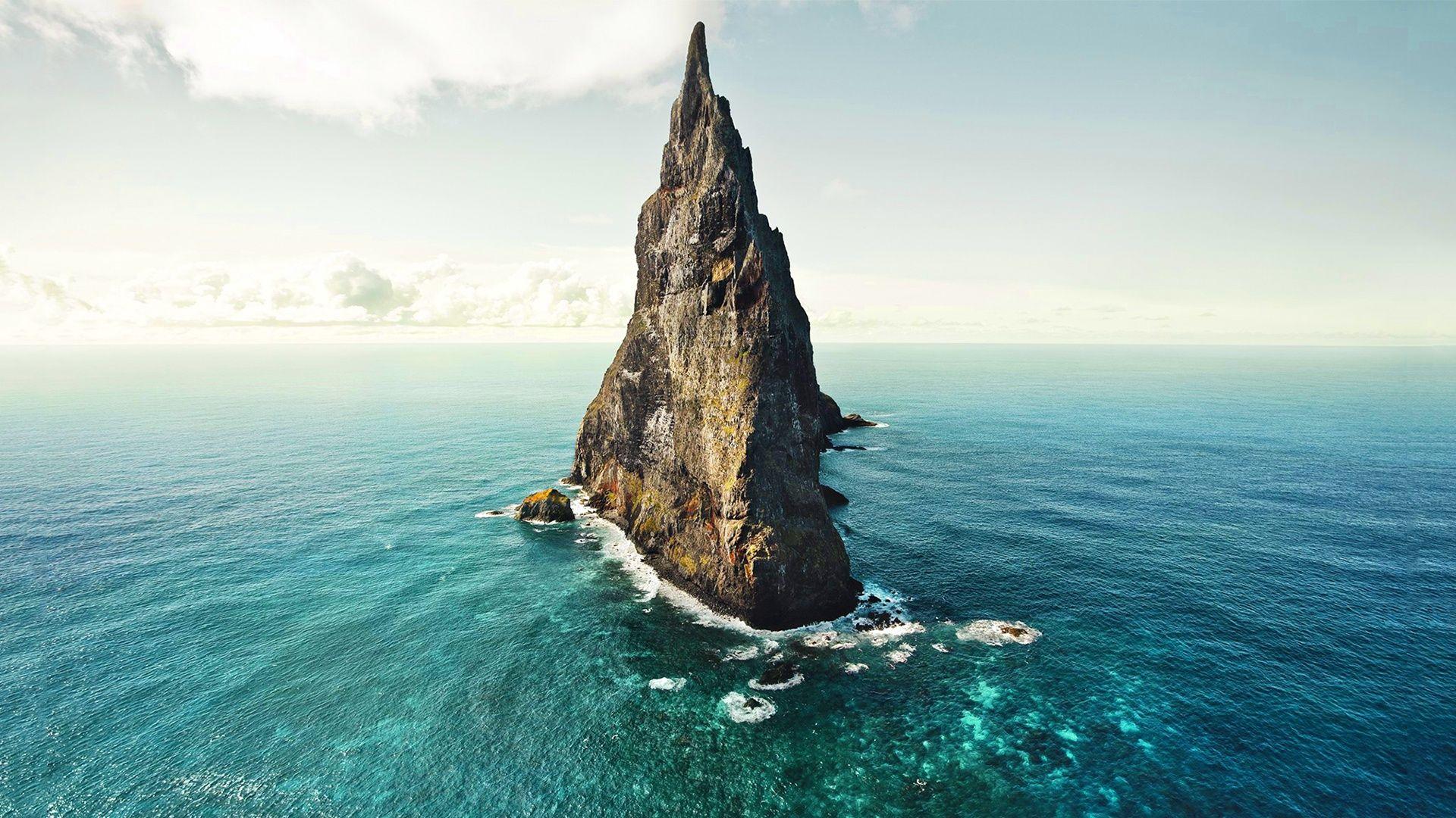 Balls pyramid wallpaperx1080