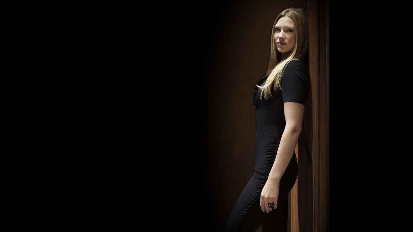 Anna Torv Wallpaper, 44 Anna Torv Photo and Picture, RT255 HD