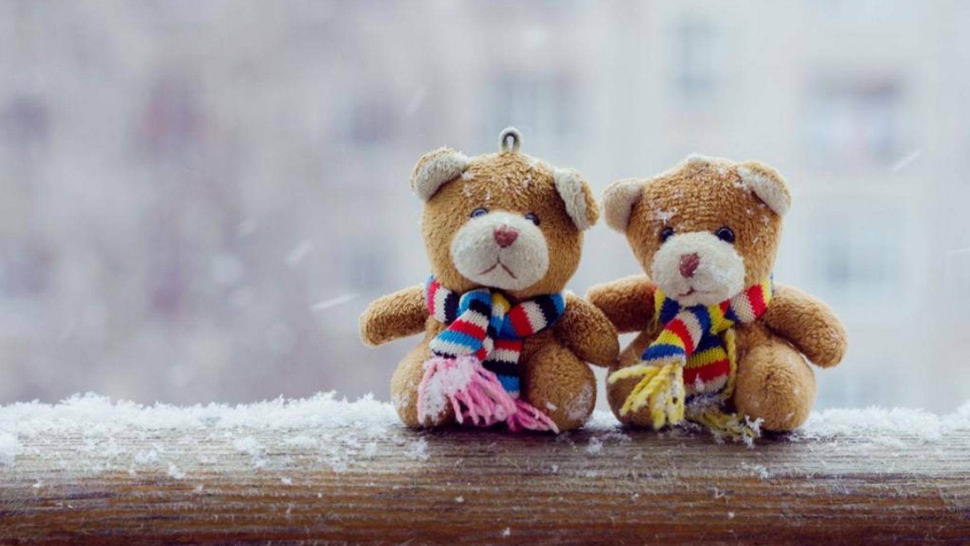 Best Happy New Year 2018 Teddy Bear Picture with Quotes & Wishes