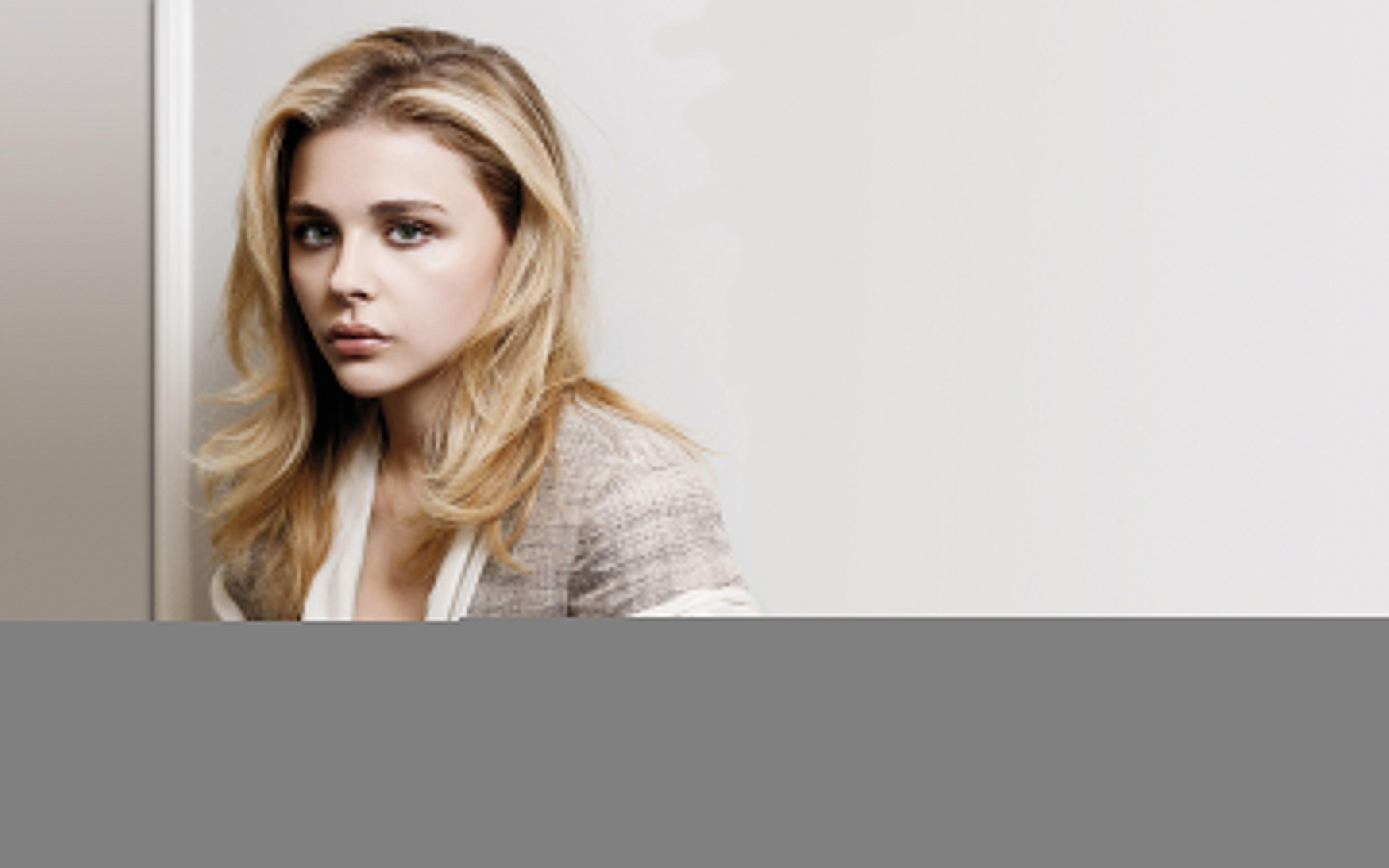 Chloe Moretz 45 Wallpaper