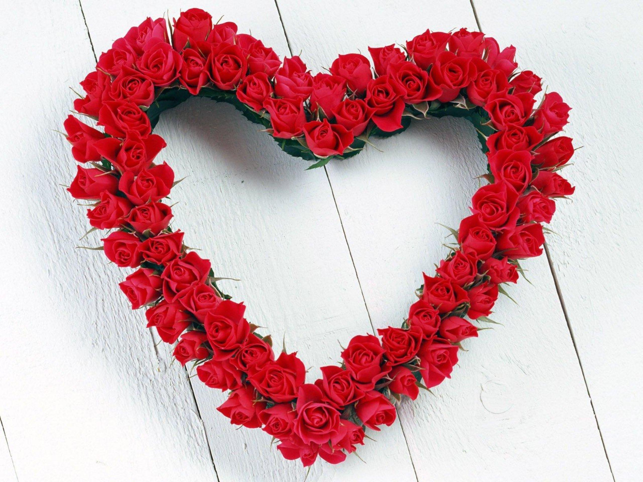 Heart Shaped Red Rose Flower Arrangement Hd Wallpaper