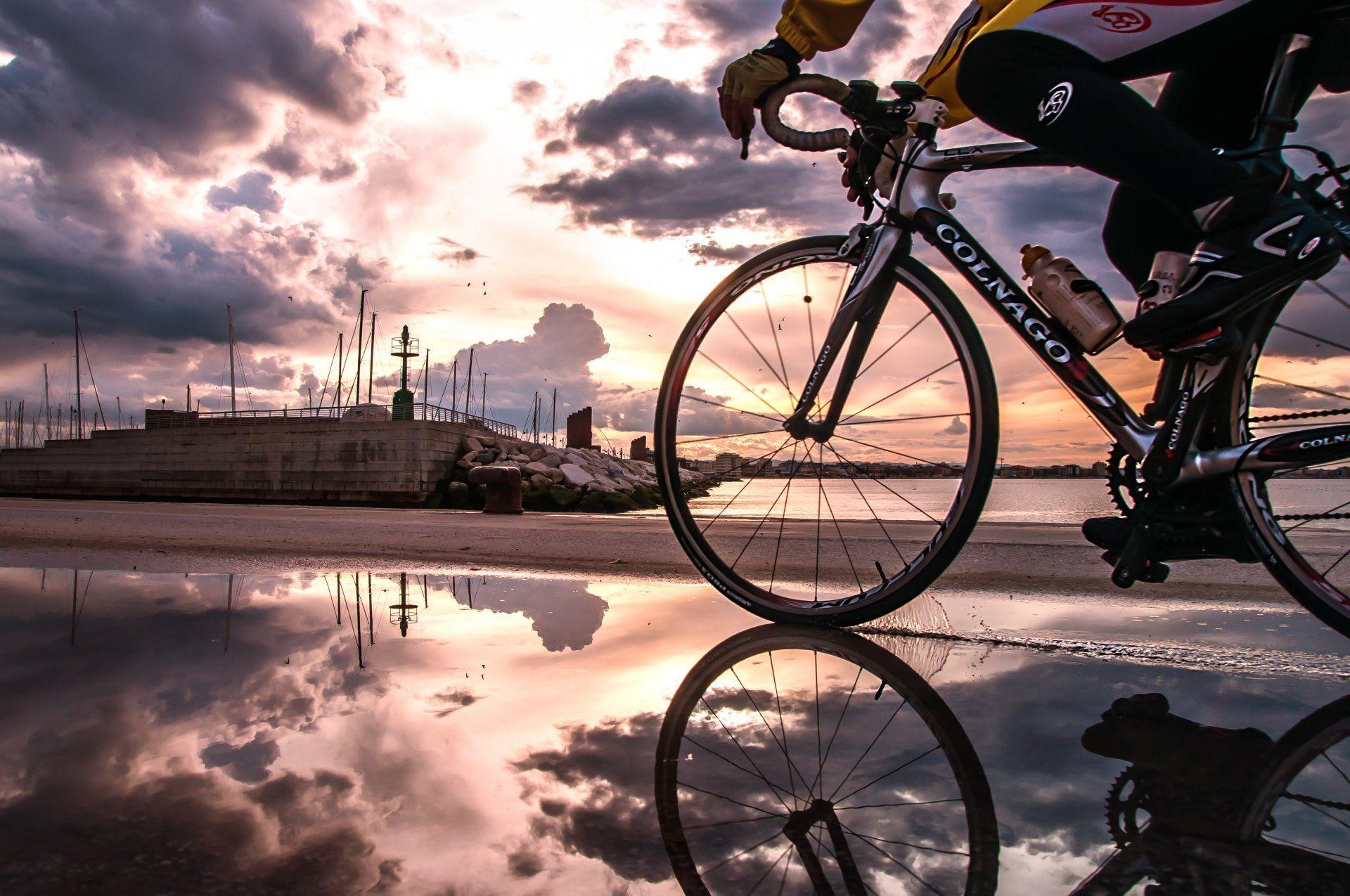 embankment ocean bike rider colnago HD wallpaper