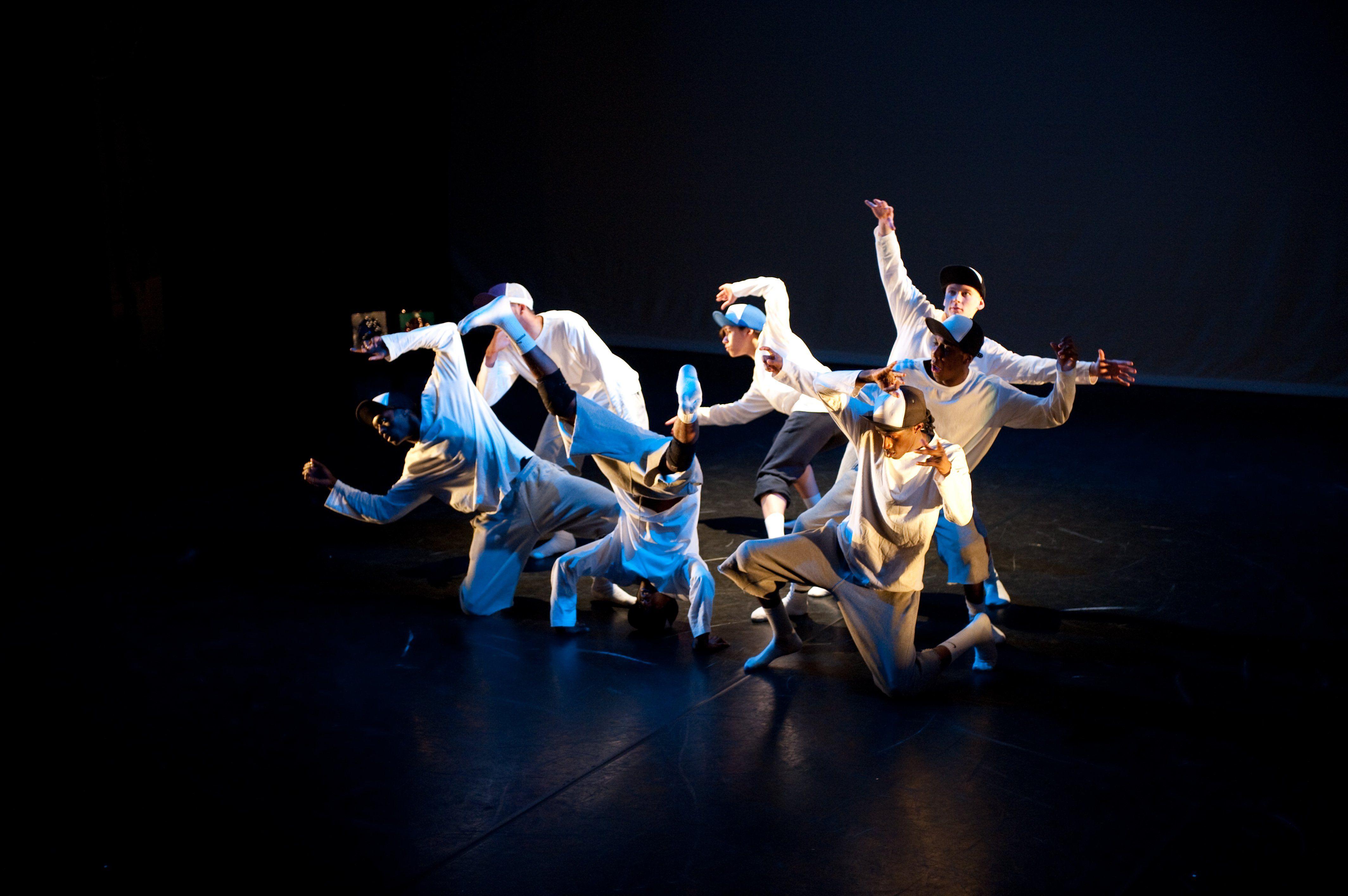 1STREETDANCE drama musical music romance romantic dancing pop street