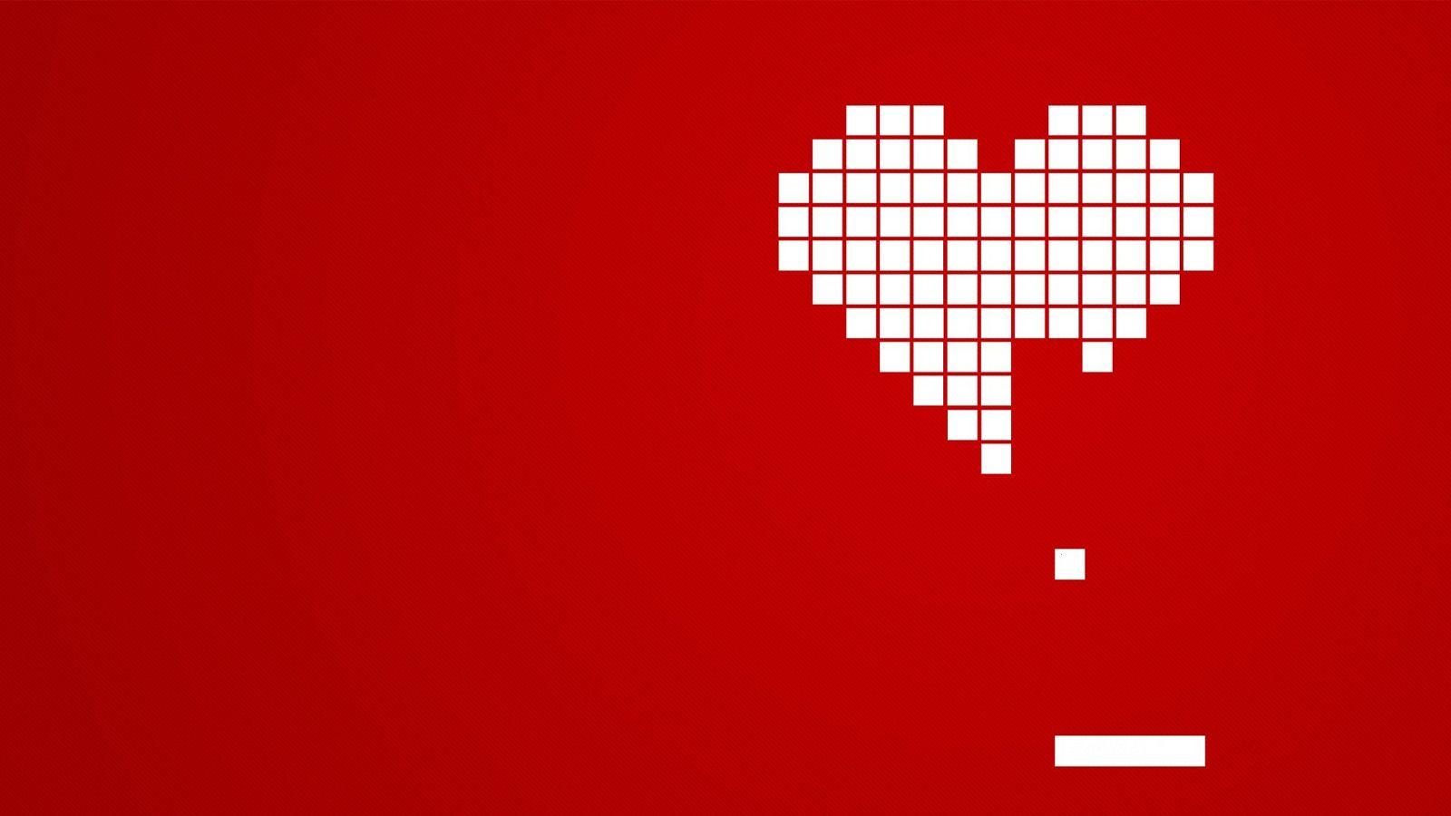 Retro desktop wallpaper pixel heart Pong style. For my beautiful