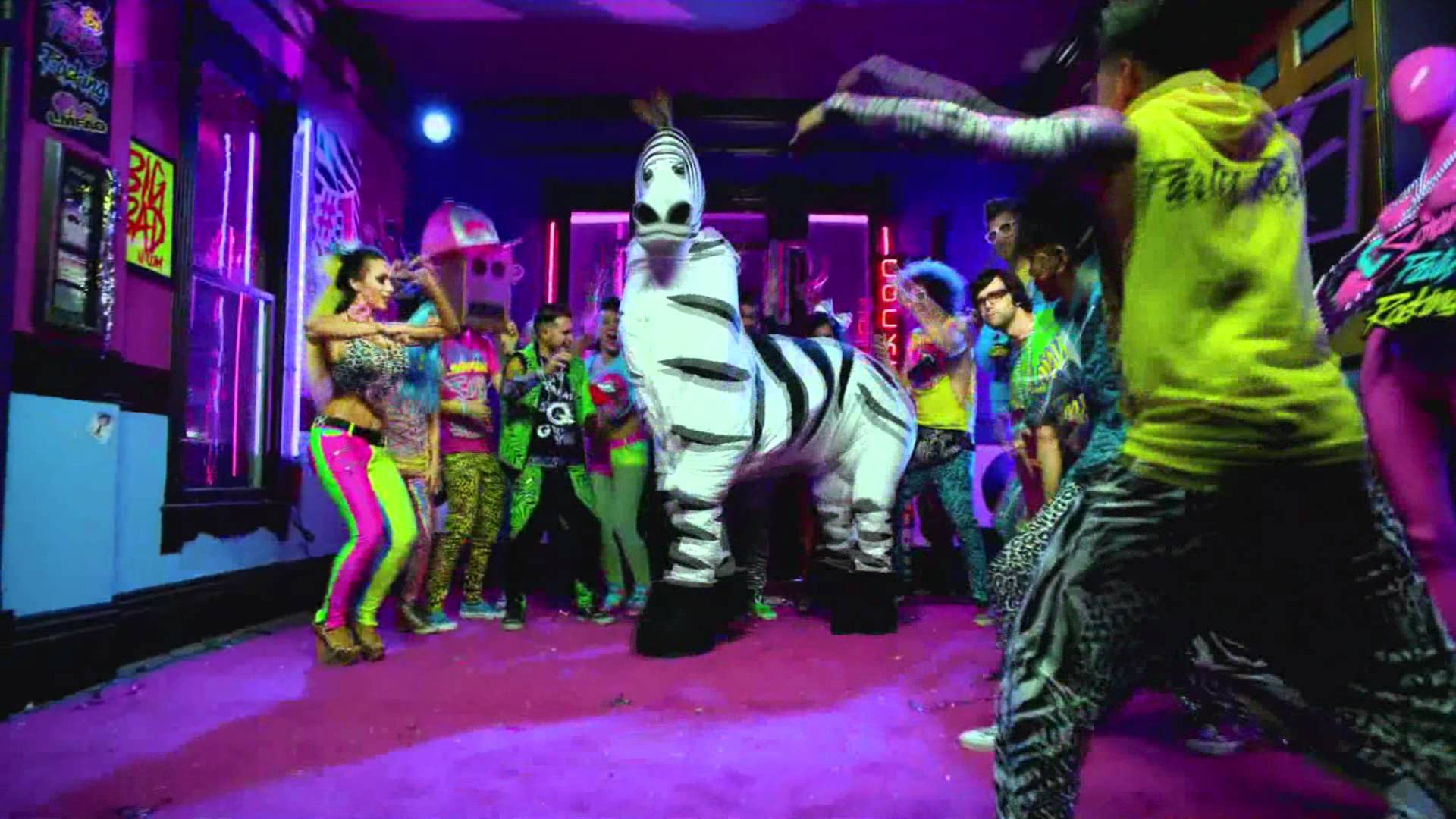 Zebra cain't stop Party Rockin