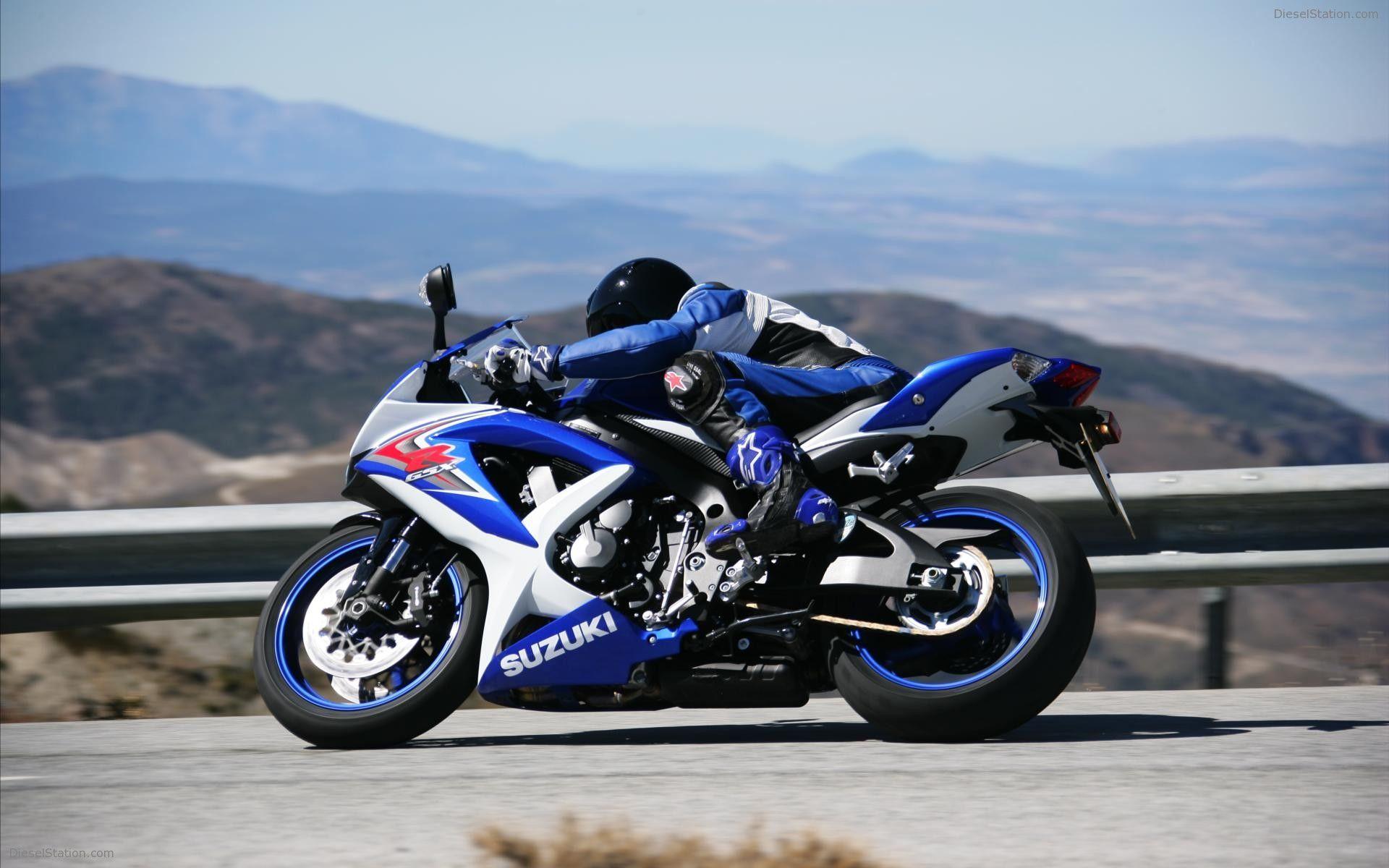 Suzuki GSX R750 K9 Widescreen Exotic Bike Wallpaper of 18