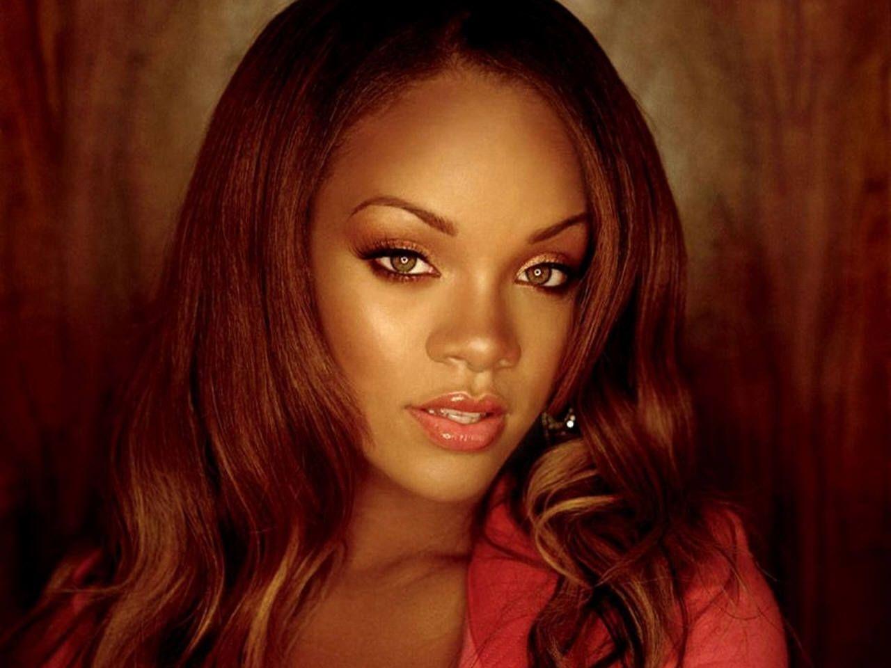 Foto Grafia Livia: Barbados R&B Recording Artist Rihanna HD Wallpaper