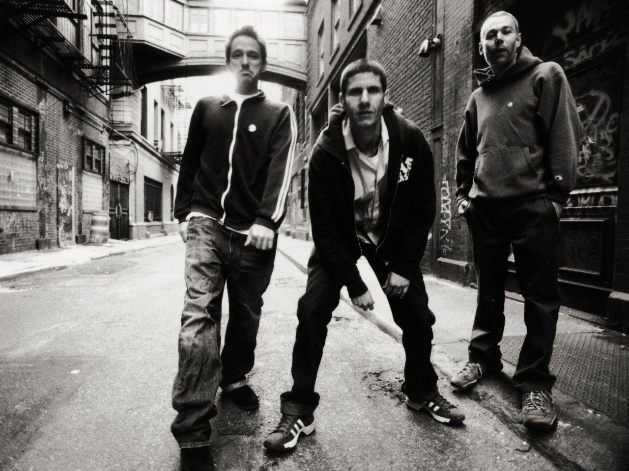 Funky Boys Wallpaper Decorating Ideas & Interior Design