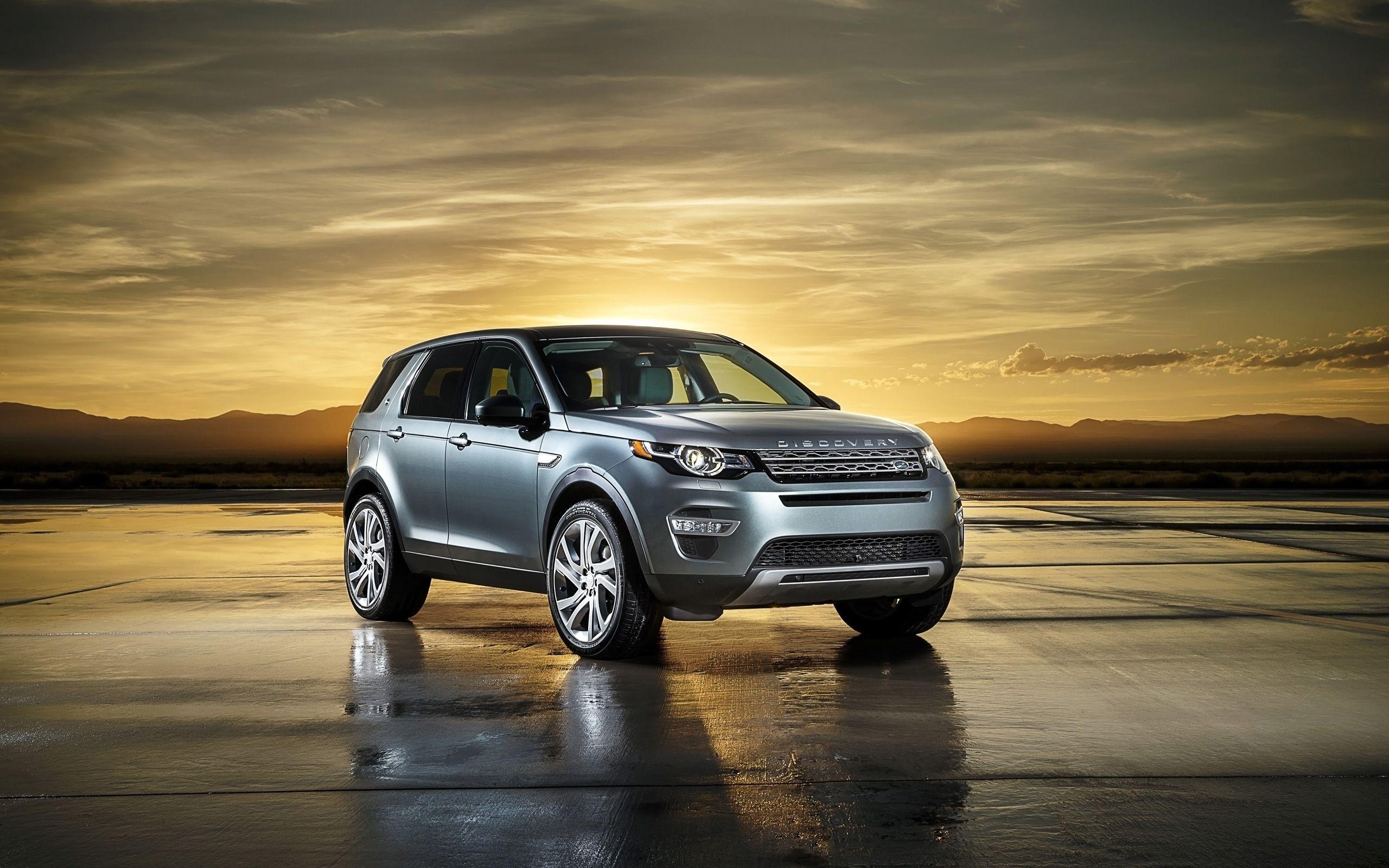 L Rover Discovery Sport Wallpaper