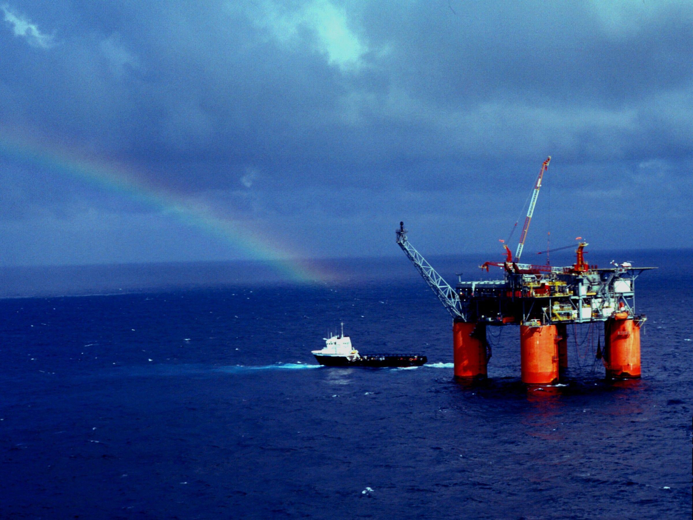 Oceans: Red Amazing Rainbow Blue Funny Petroleum Cool America