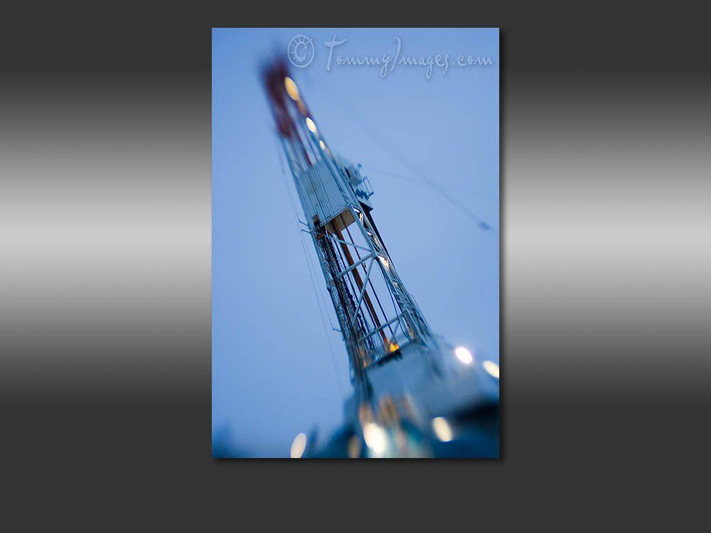 Free Computer Desktop Wallpaper: Drilling rig