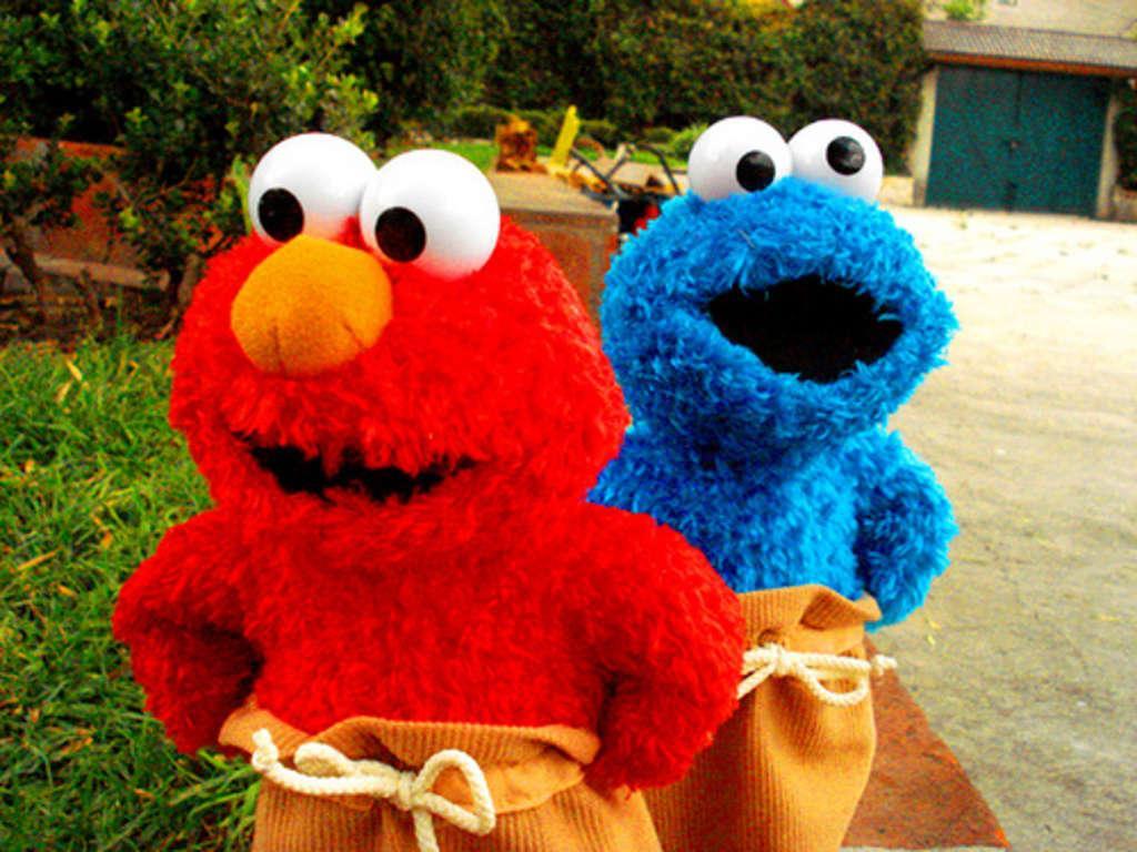 Elmo And Cookie Monster HD Wallpaper, Background Image