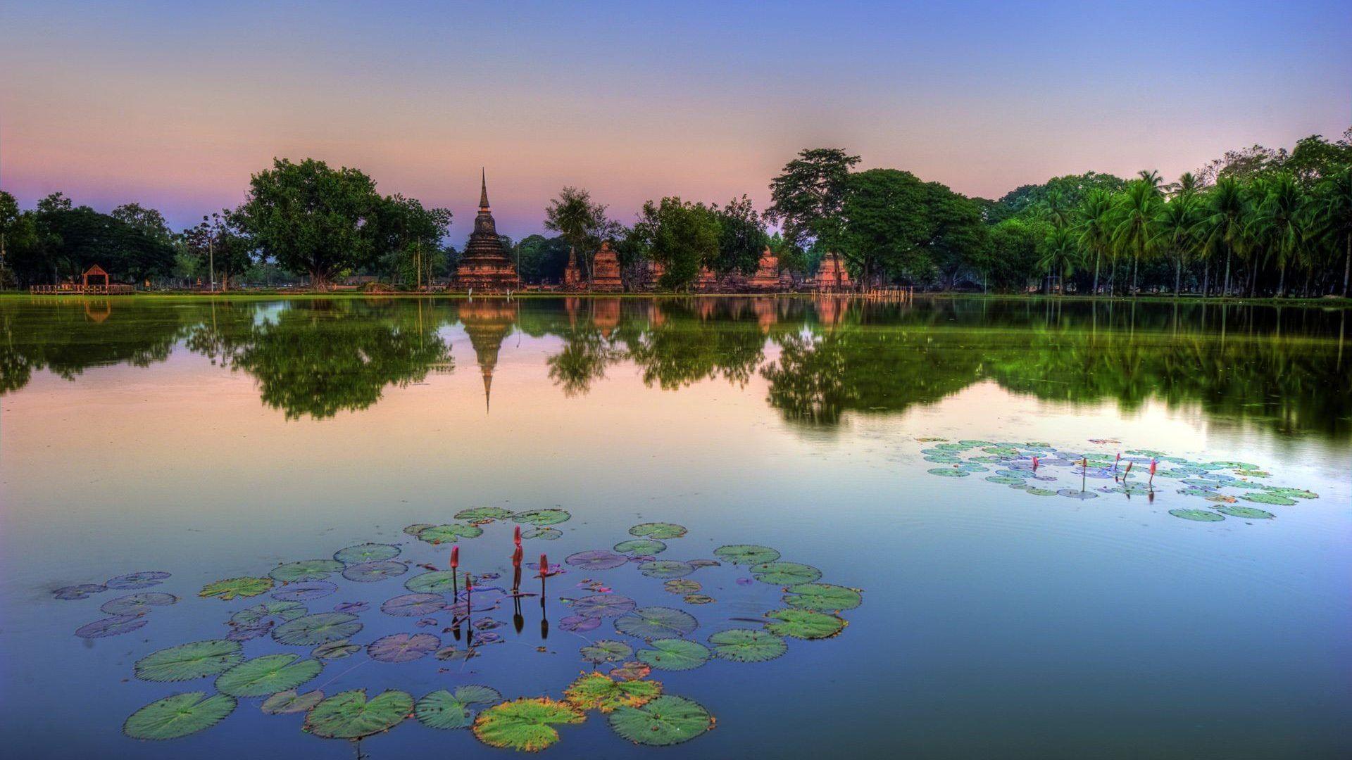 Lakes: Sukhothai Historical Park Lake Nature Thailand Fun Mountain