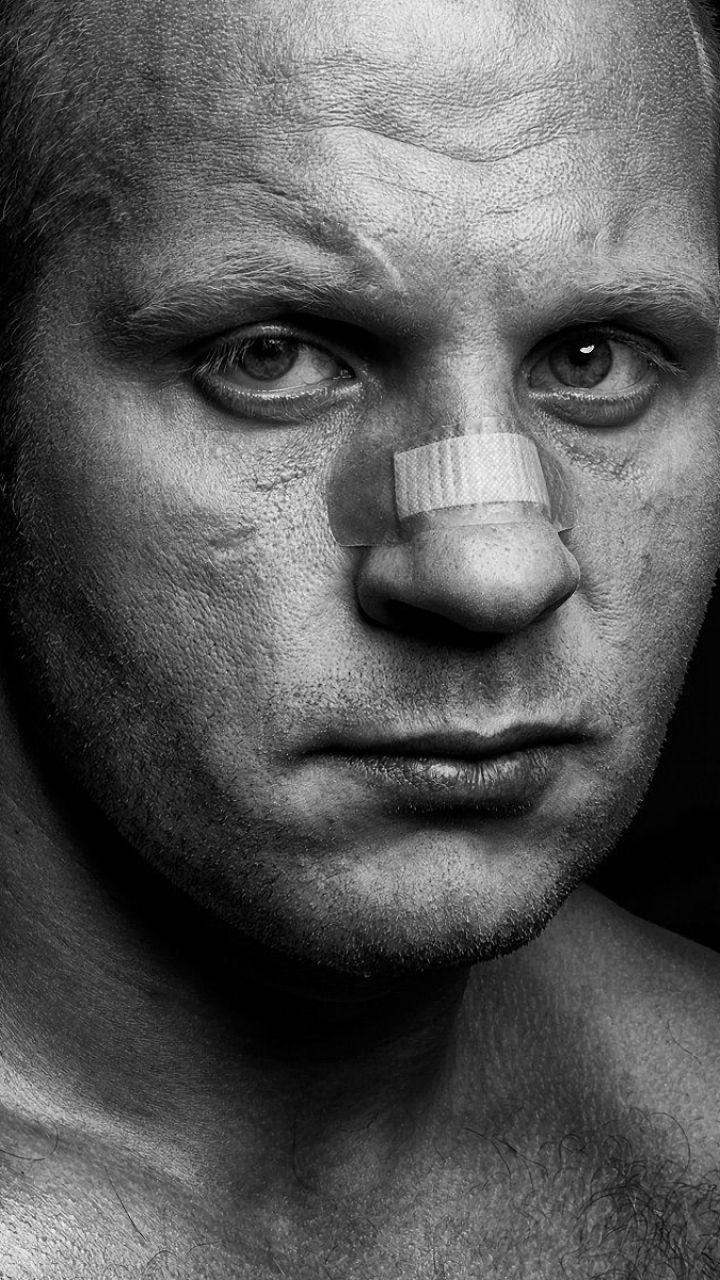 Sports Fedor Emelianenko (720x1280) Wallpaper