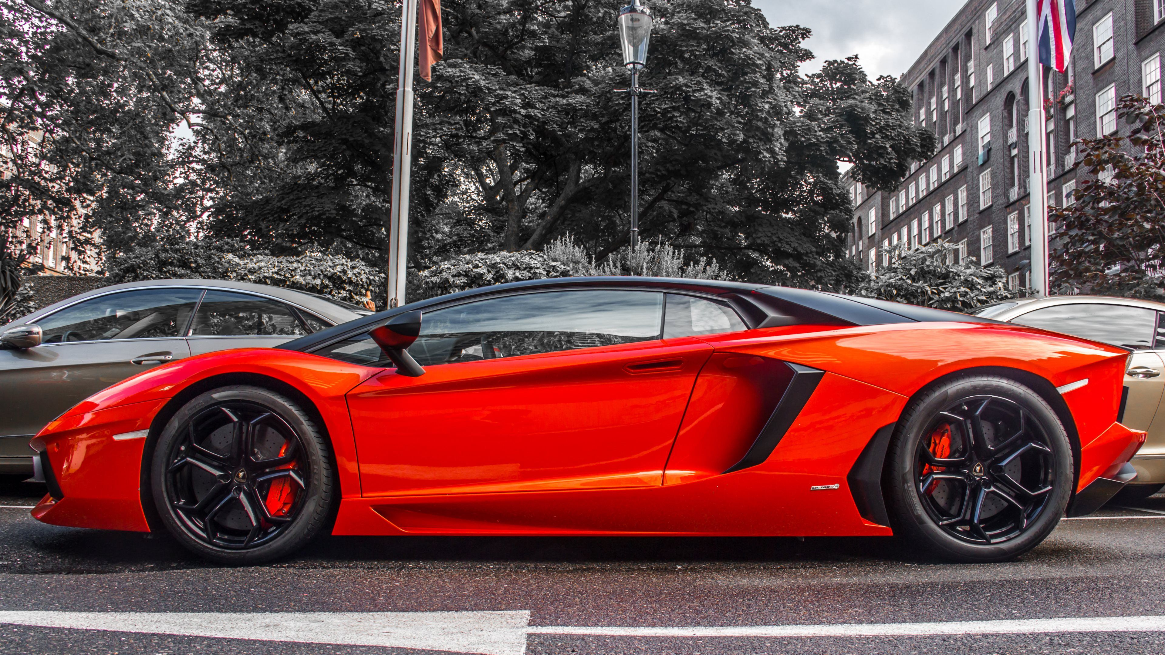 Lamborghini Aventador HD Wallpaper