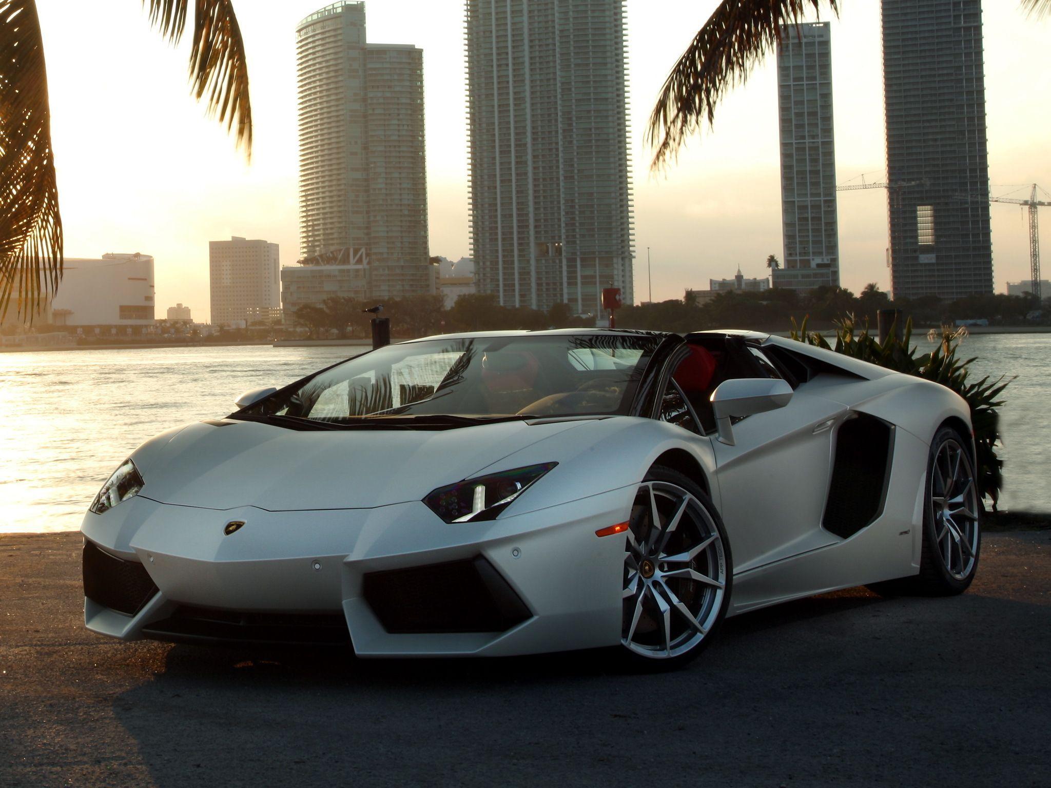 Lamborghini Aventador HD Wallpaper