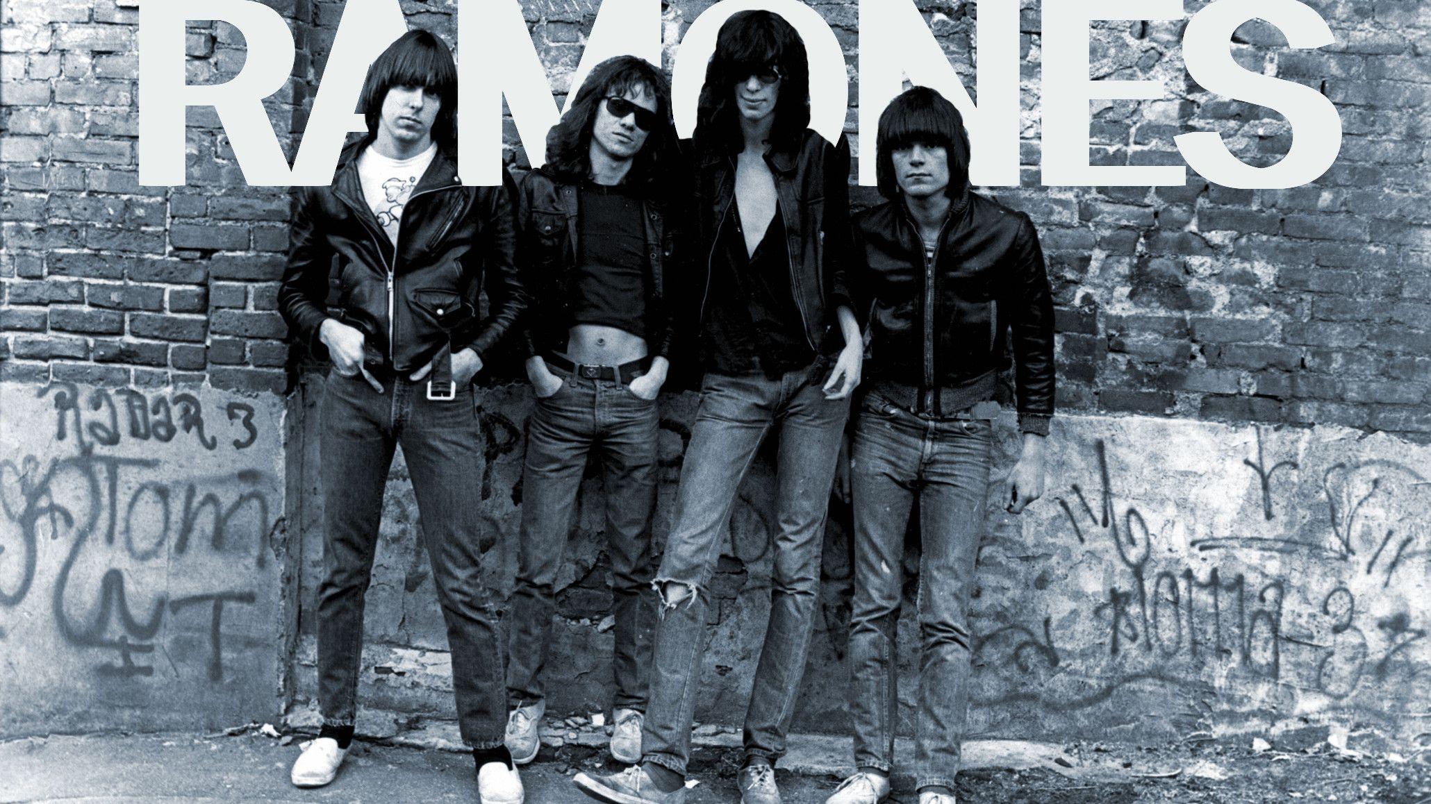 The Ramones Ramones [2060 X 1158] X Post R Wallpaper