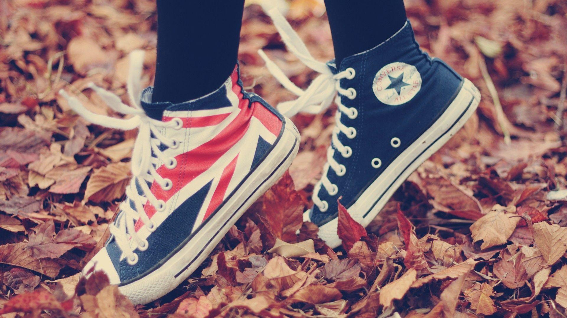 Converse pattern outlet wallpaper