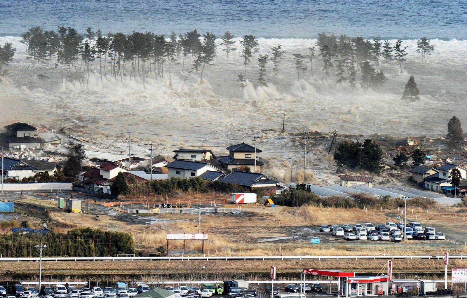 Japan Tsunamis Picture. different HD wallpaper