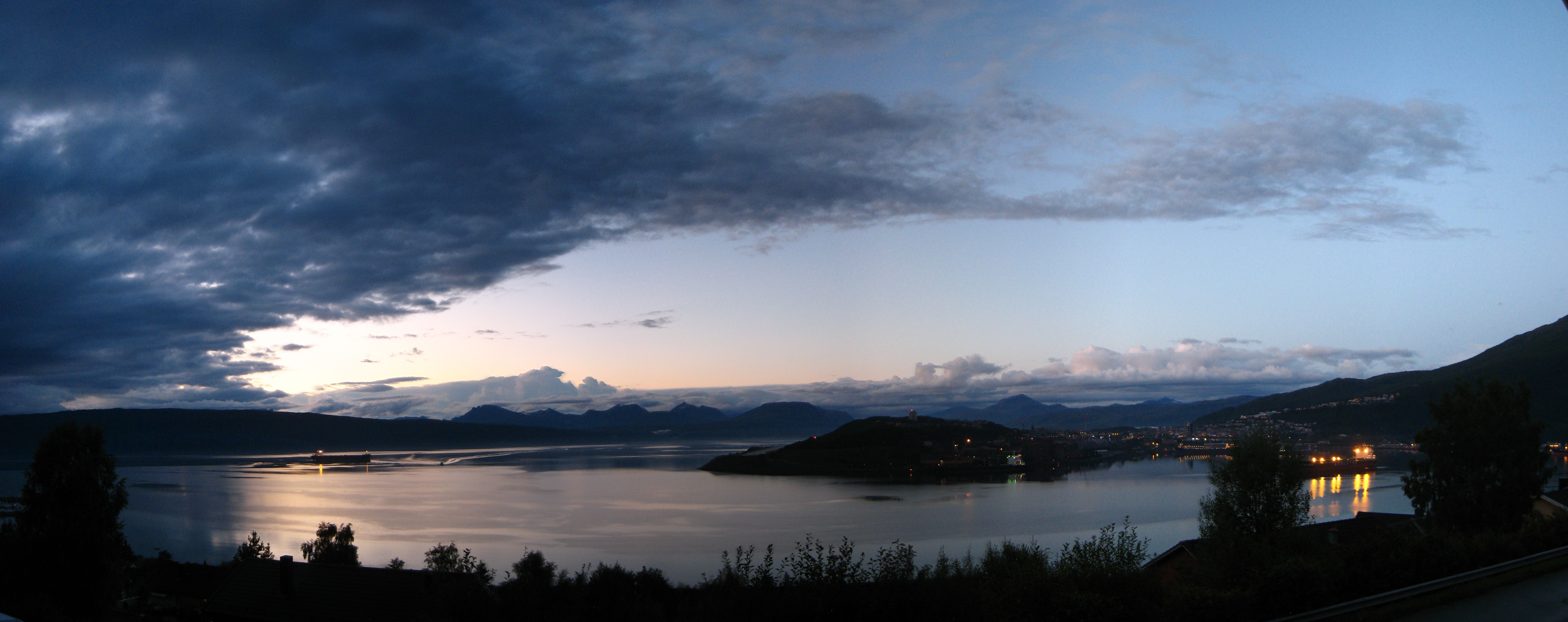 Tonight's Panorama of Ofoten Fjord with distant cumulus clouds