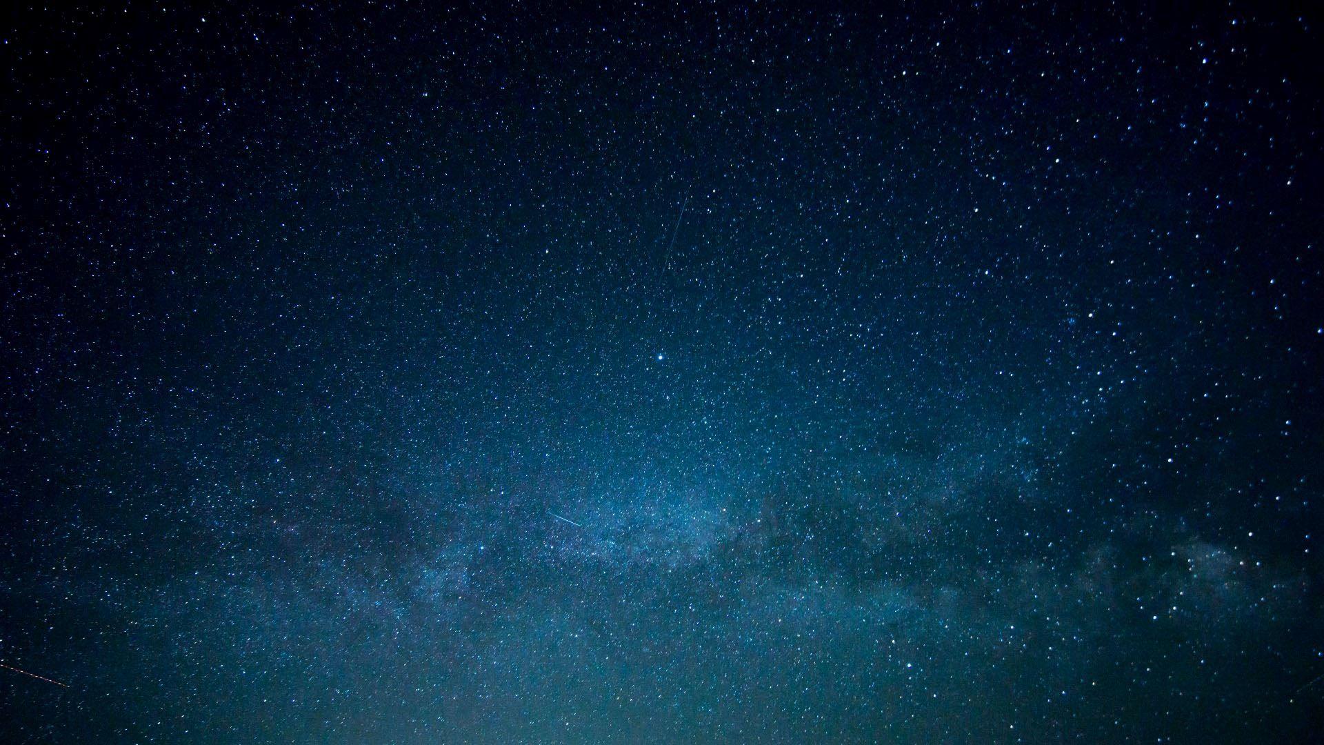 Free HD Starry Night Wallpaper