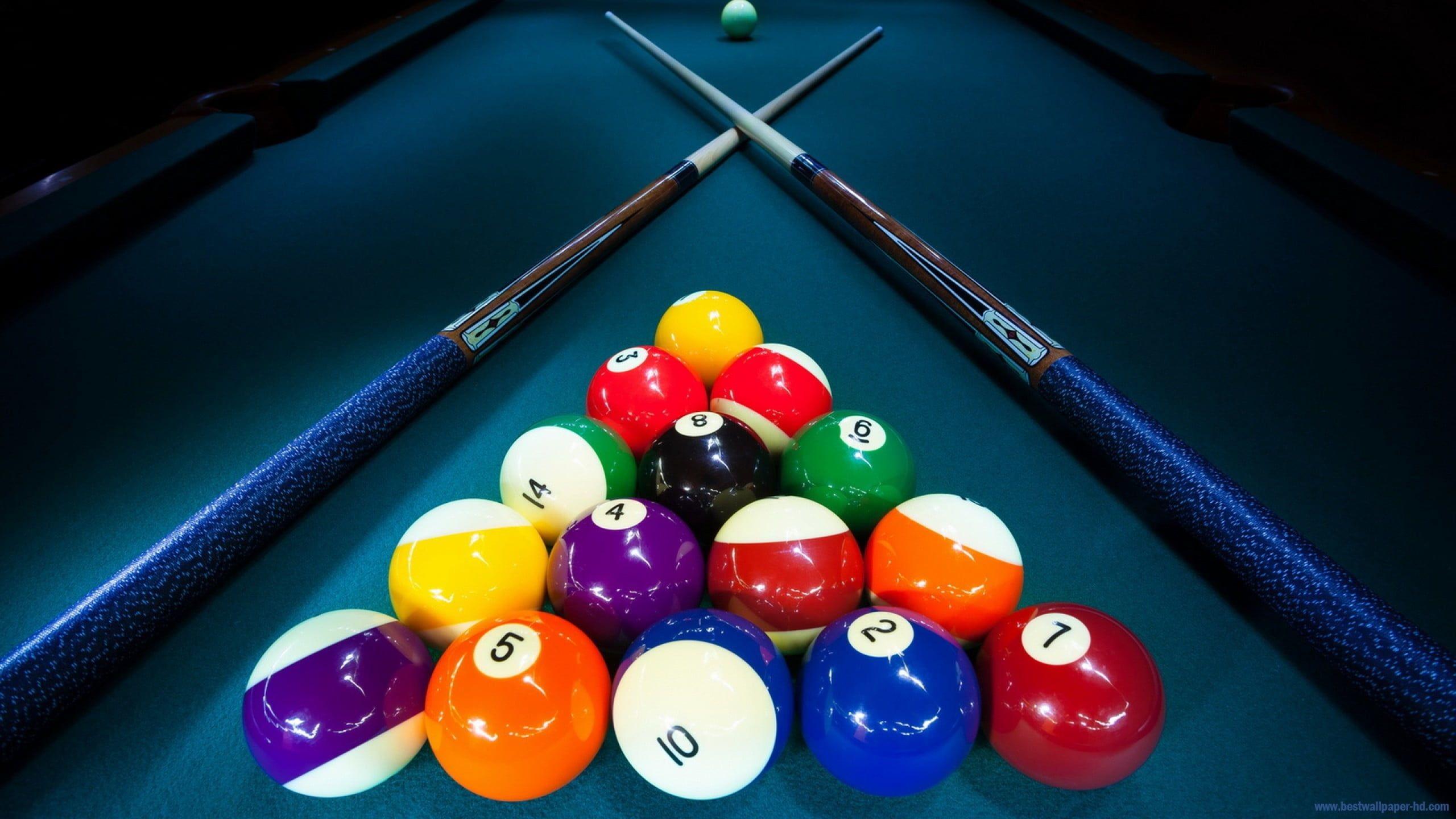 Billiard balls and sticks on table HD wallpaper