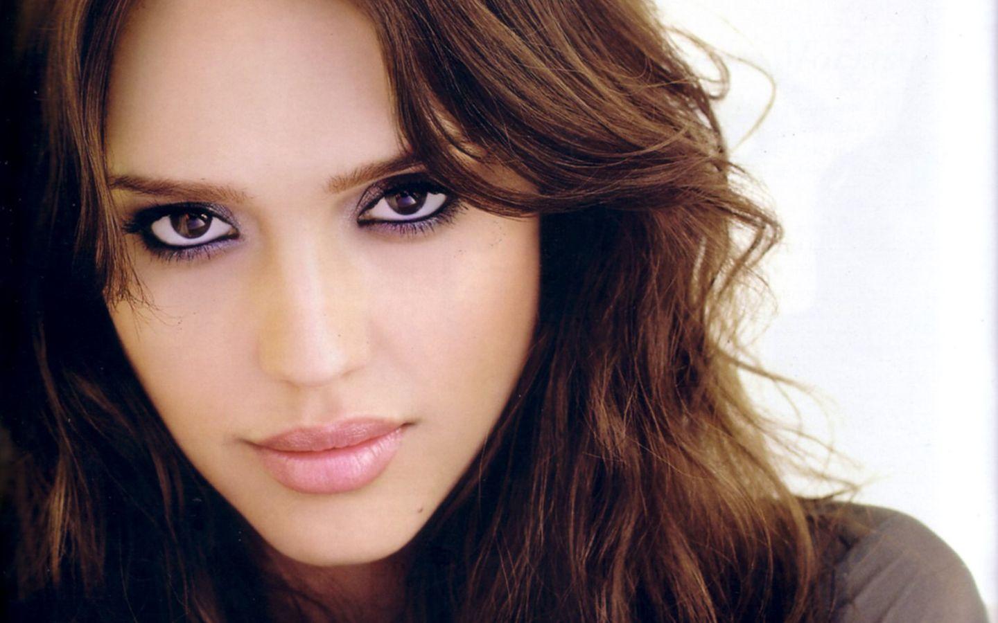 Jessica alba HD Wallpaper Download For PC HD cars wallpaper