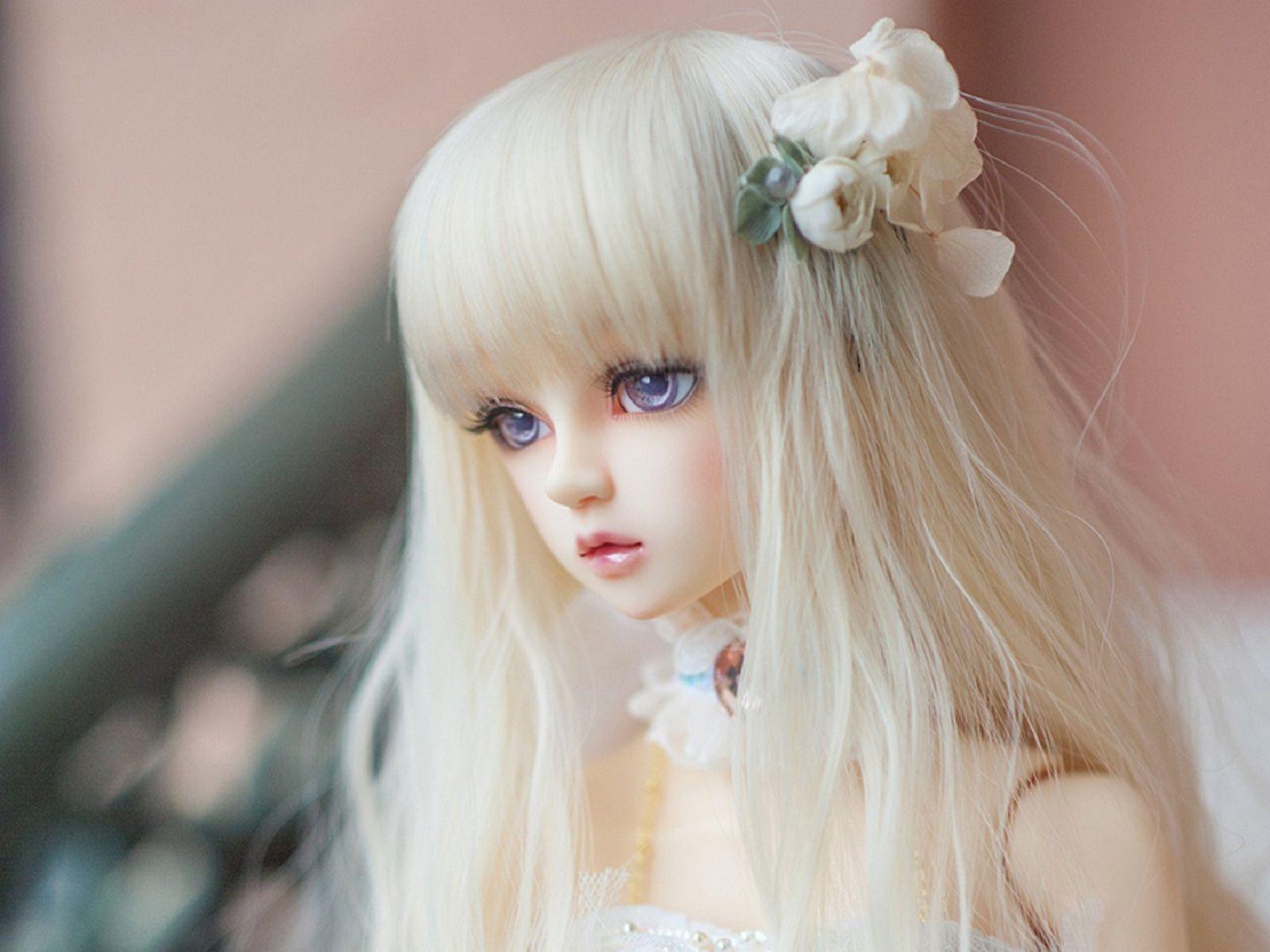 Very Cute Doll Wallpapers For Facebook