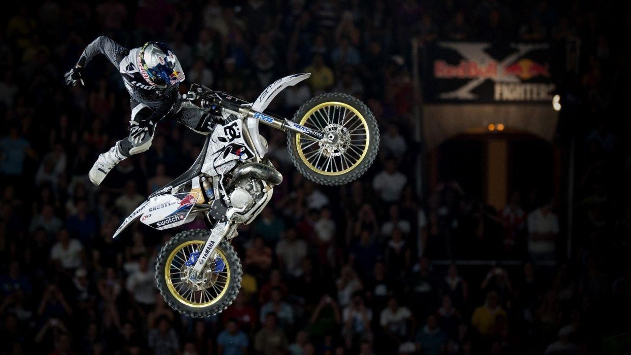 Red Bull X Fighters Freestyle Motocross Motorbike Stunt Competitions