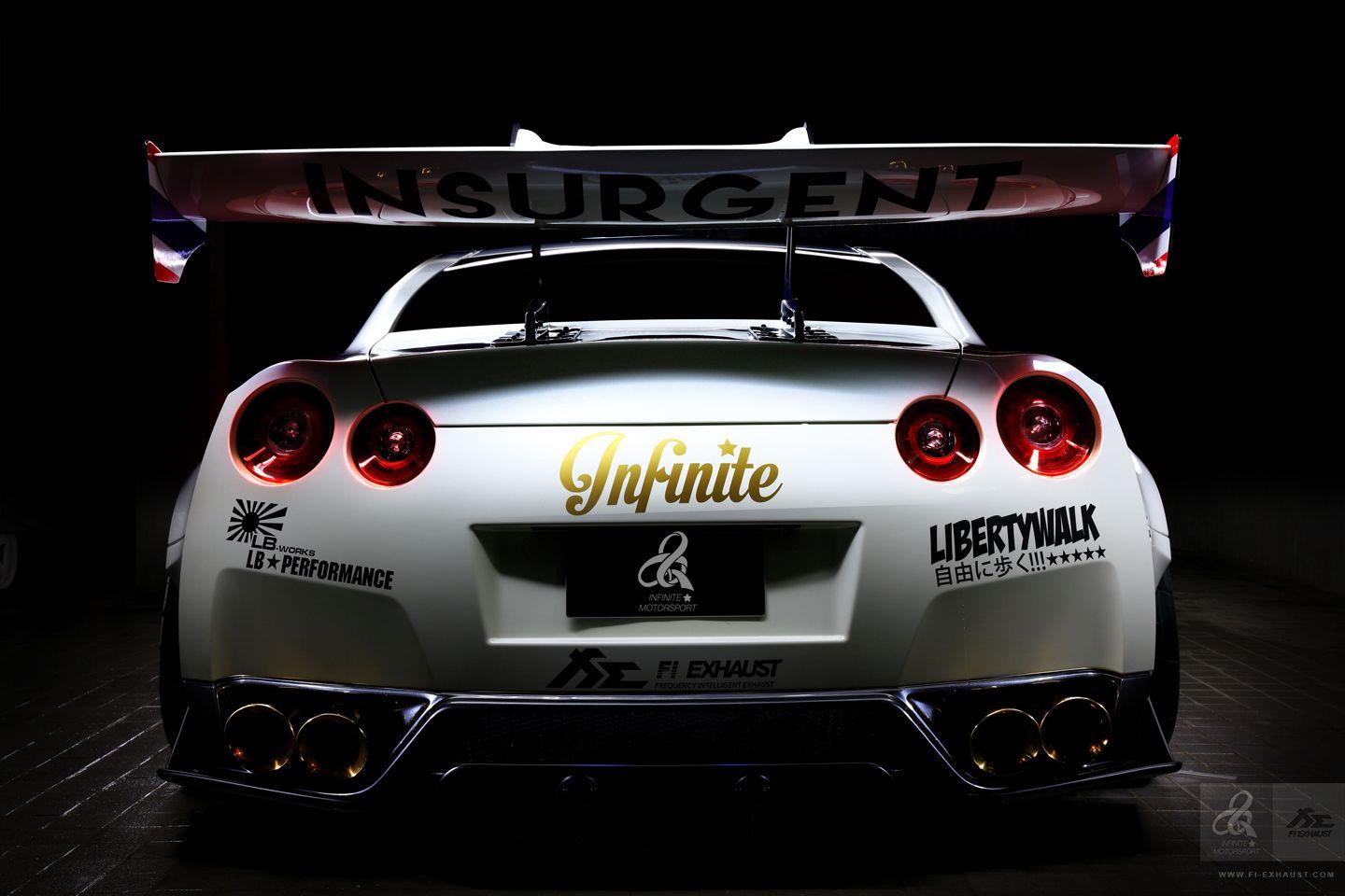 GTR_white_lb Works_wallpaper_