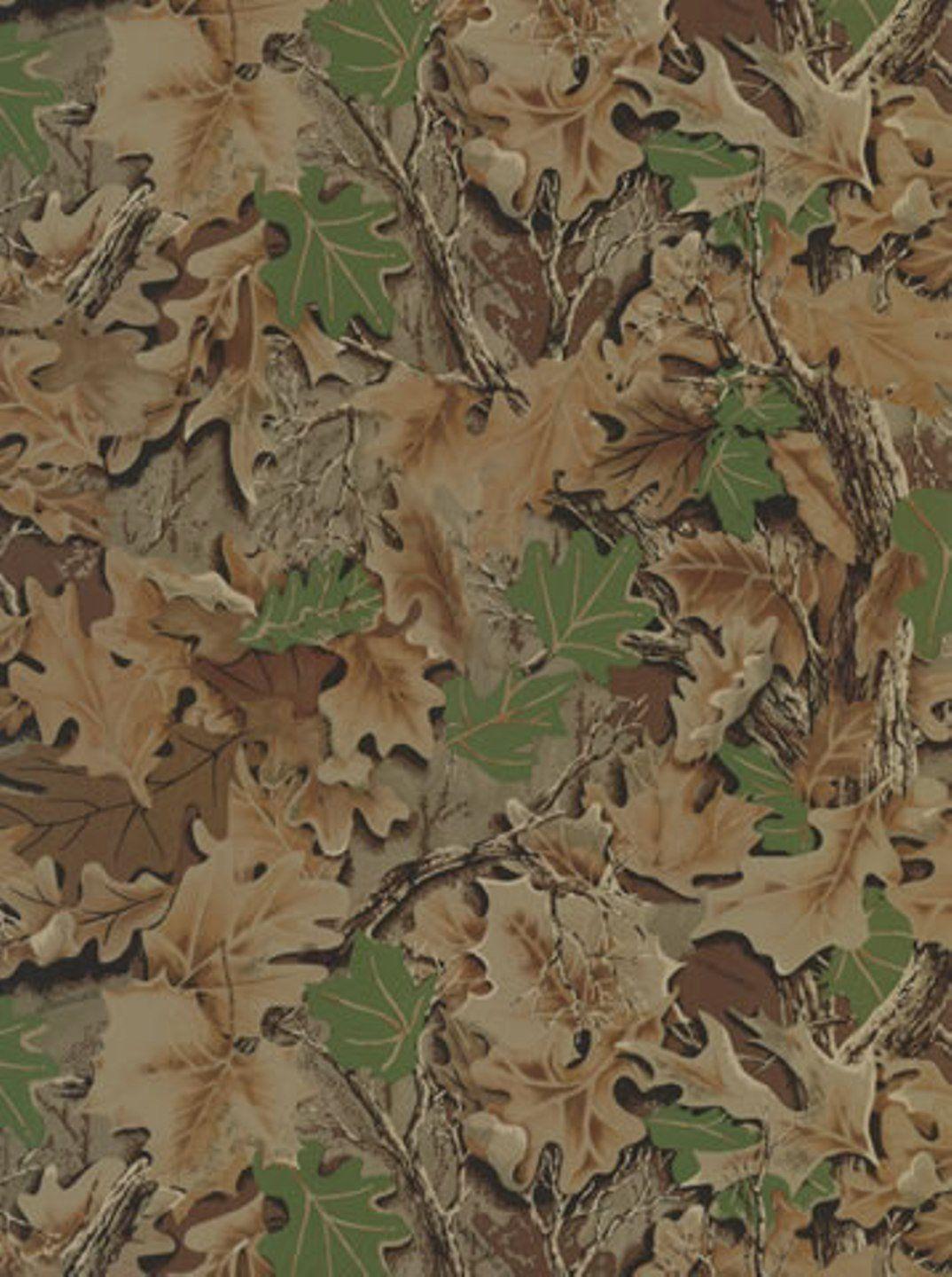 Real Tree Camouflage Advantage Wallpaper Borders