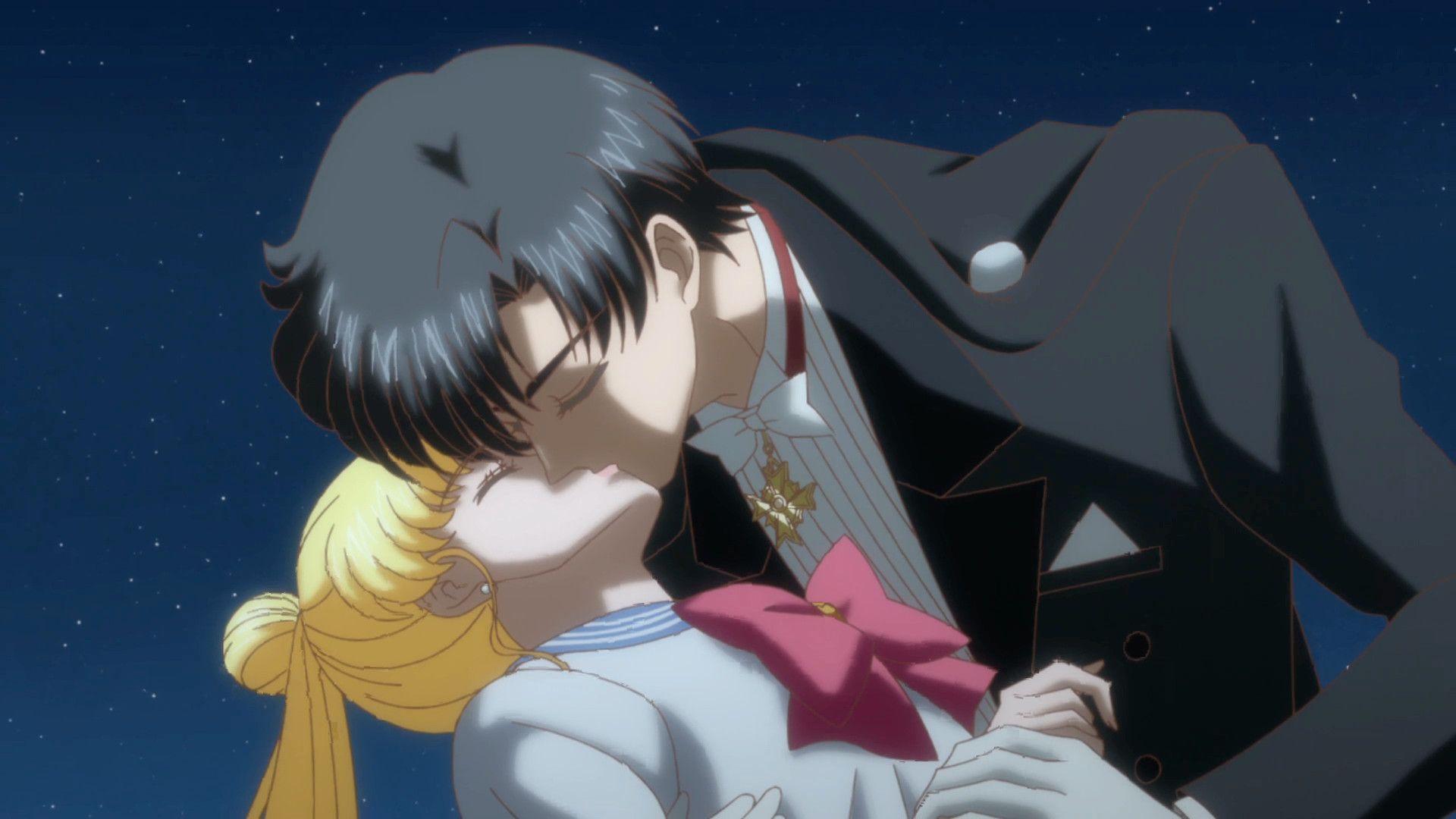 sailor moon and tuxedo mask wallpaper kissing
