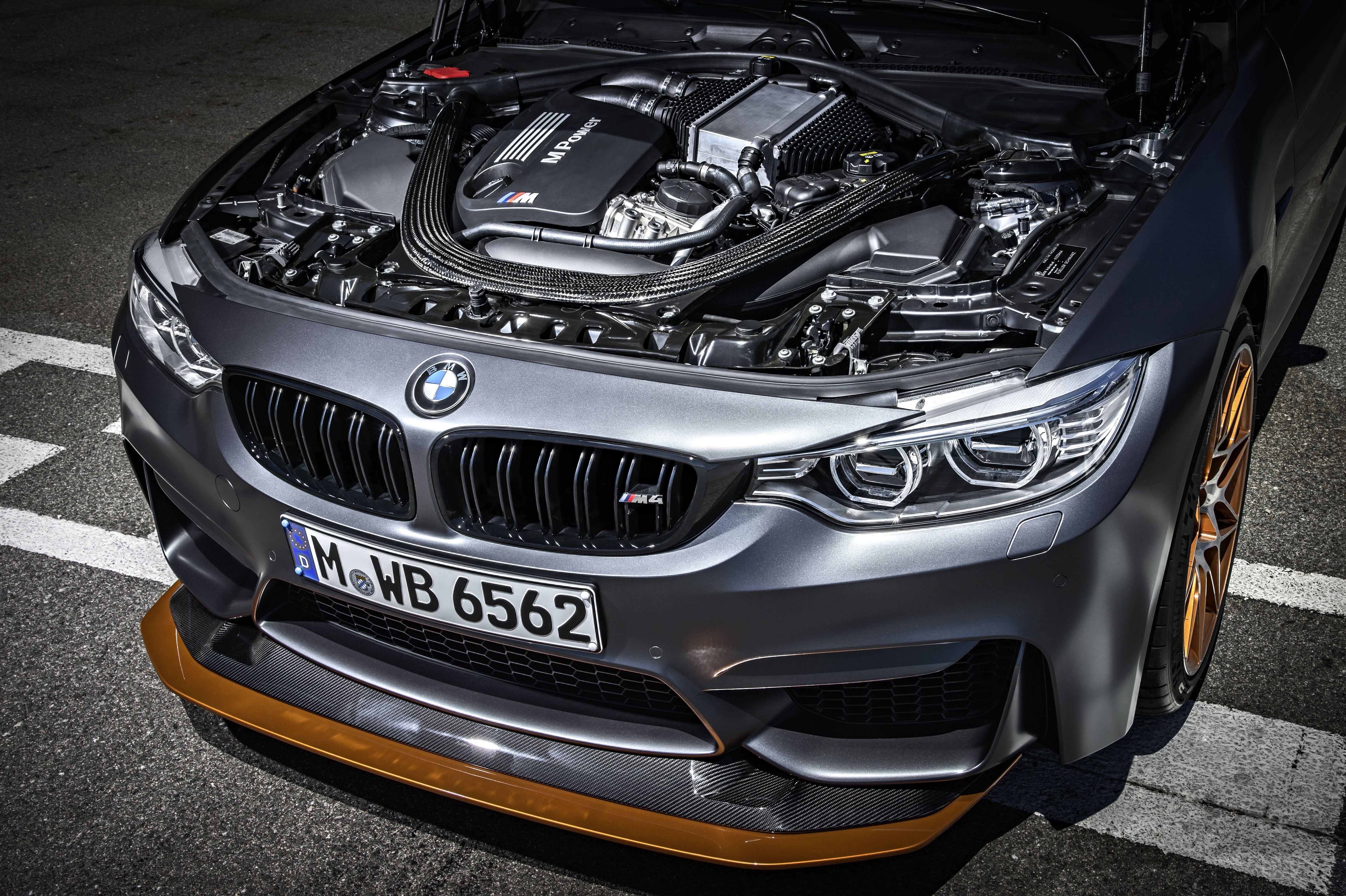 BMW M4 GTS revealed