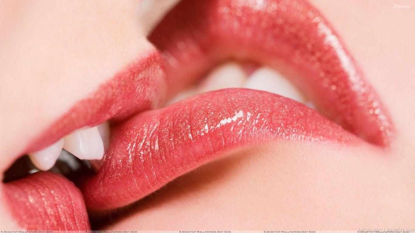 Lips Kiss Image