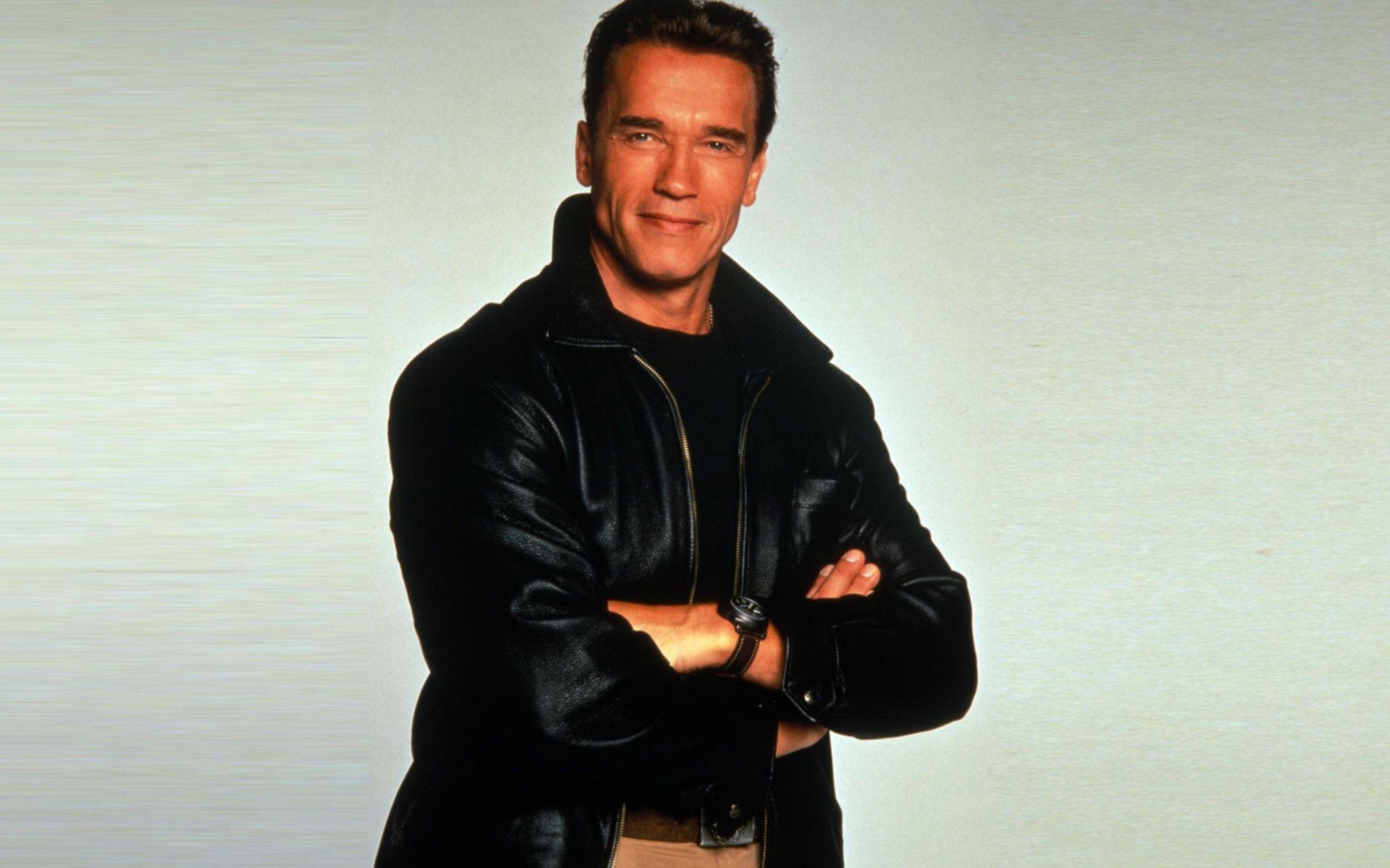 Arnold Schwarzenegger Wallpaper: Desktop HD Wallpaper