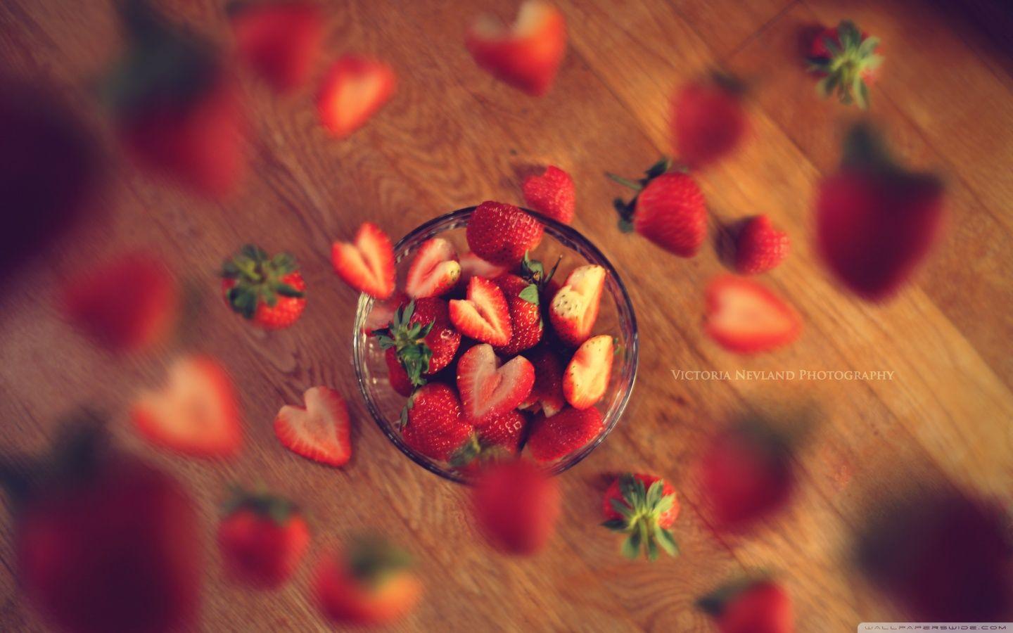 Very Berry Strawberry ❤ 4K HD Desktop Wallpaper for 4K Ultra HD TV