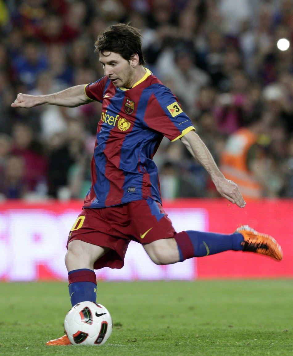 Messi In Action Wallpaper