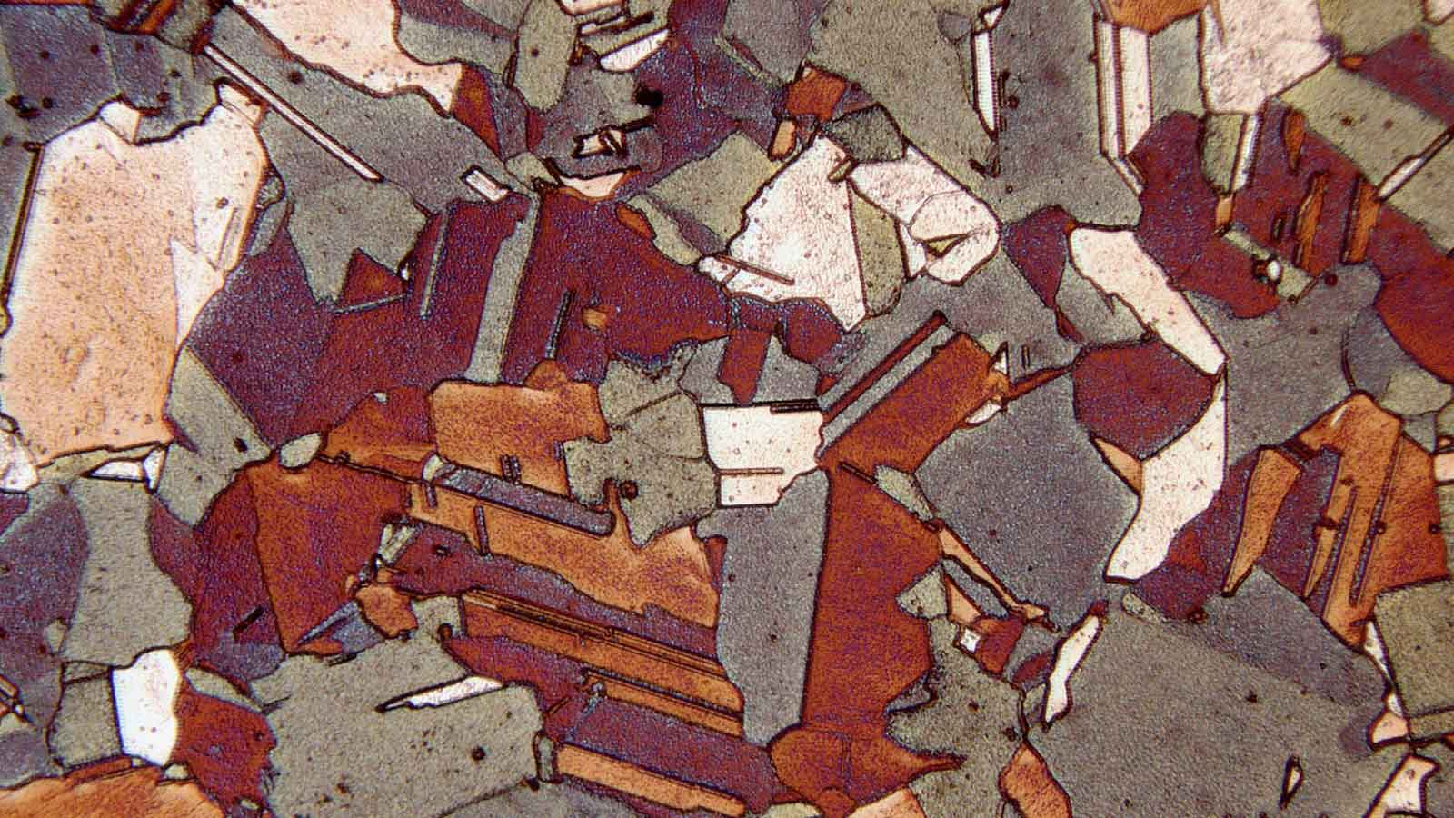 CAMN, Center for Advanced Materials and Nanotechnology