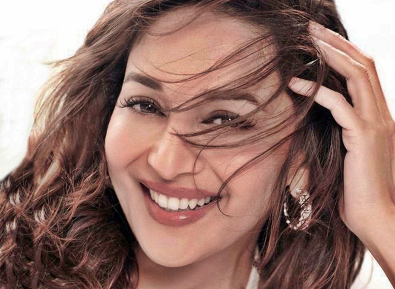 Madhuri Dixit Latest Picture. Beautiful image HD Picture