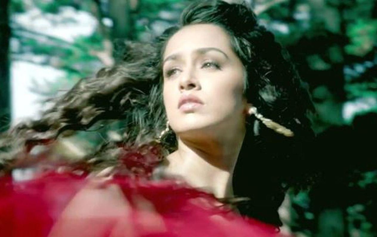 Bollywood Gorgeous Actress Shraddha Kapoor Latest Wallpaper & PIc's