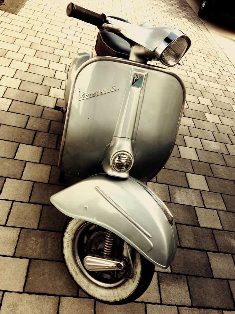 Vespa Sprint Wallpapers - Wallpaper Cave