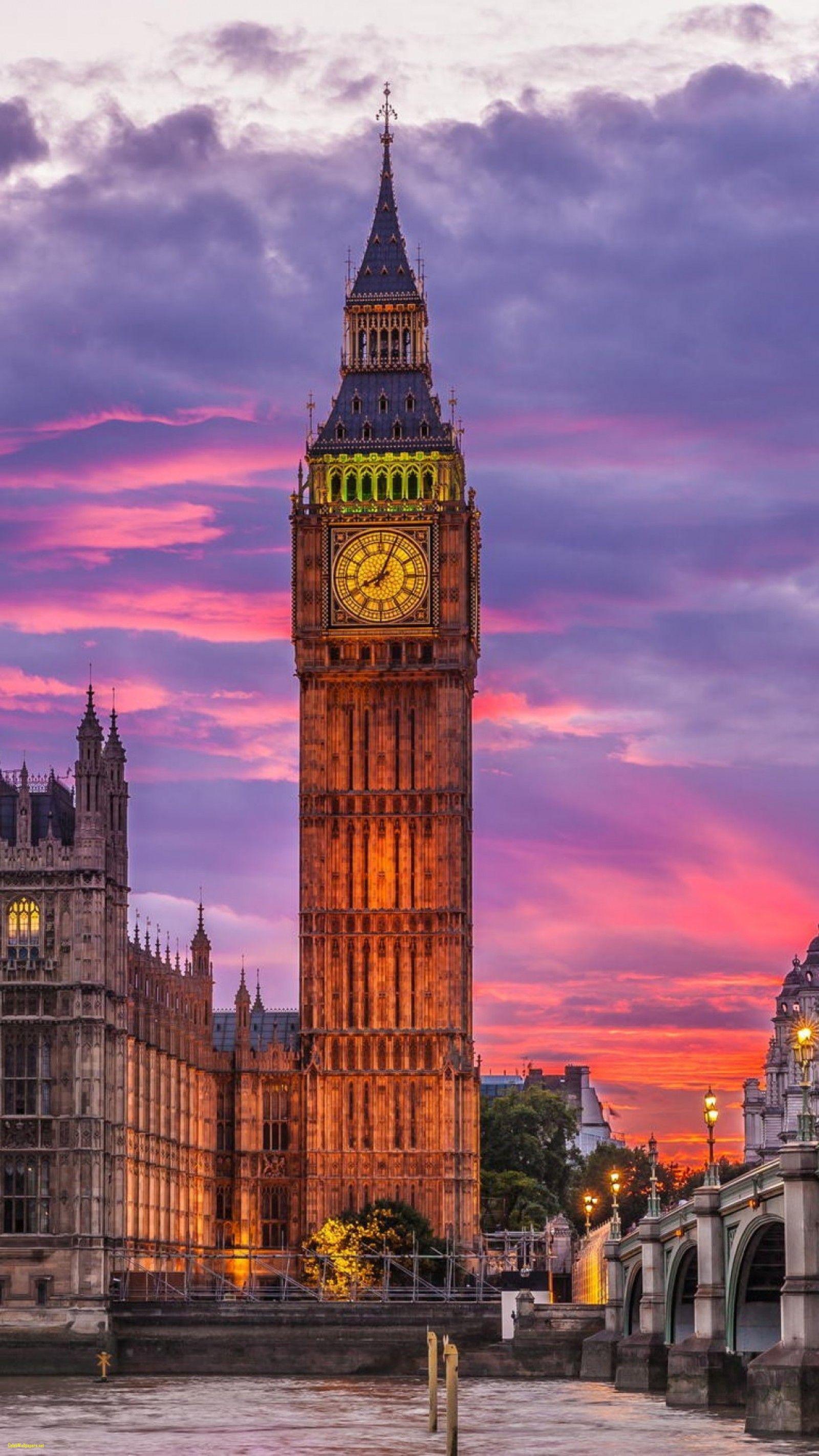 Lovely London Wallpaper