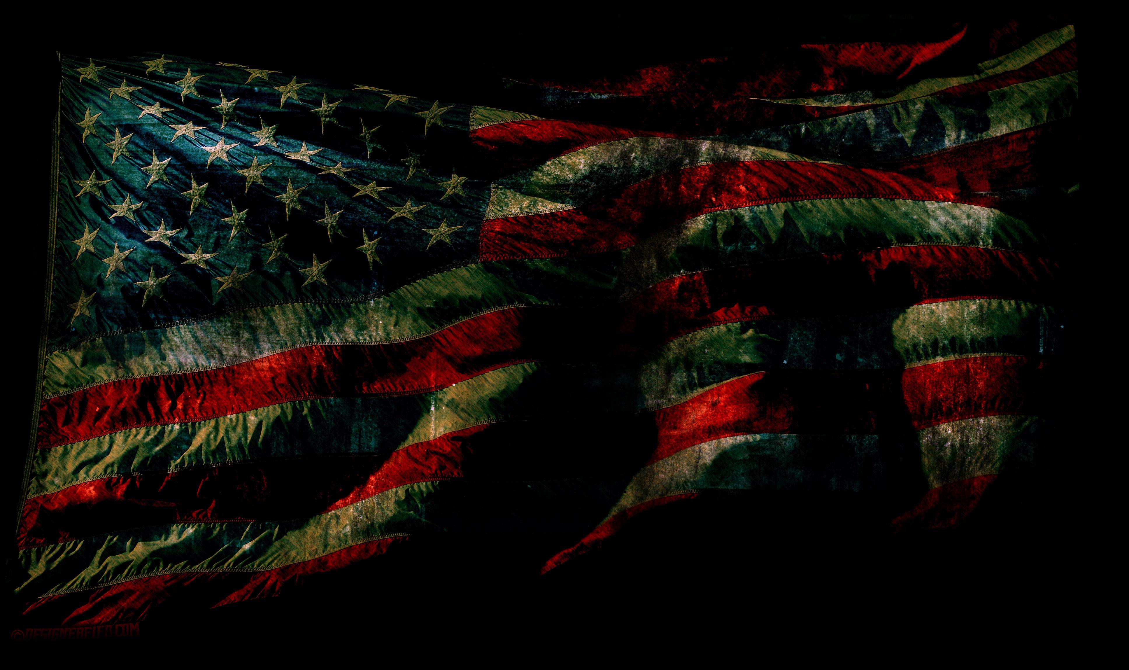 Grunge American Flag Wallpapers And PSD - DesignerFied.