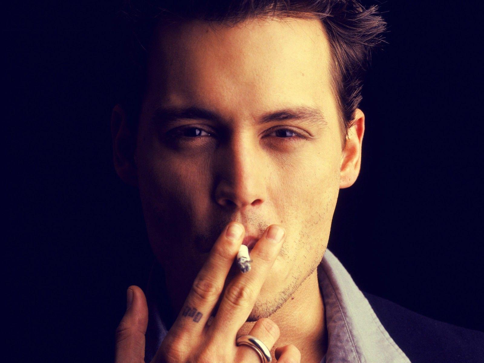 Johnny Depp Smoking Wallpaper (597)