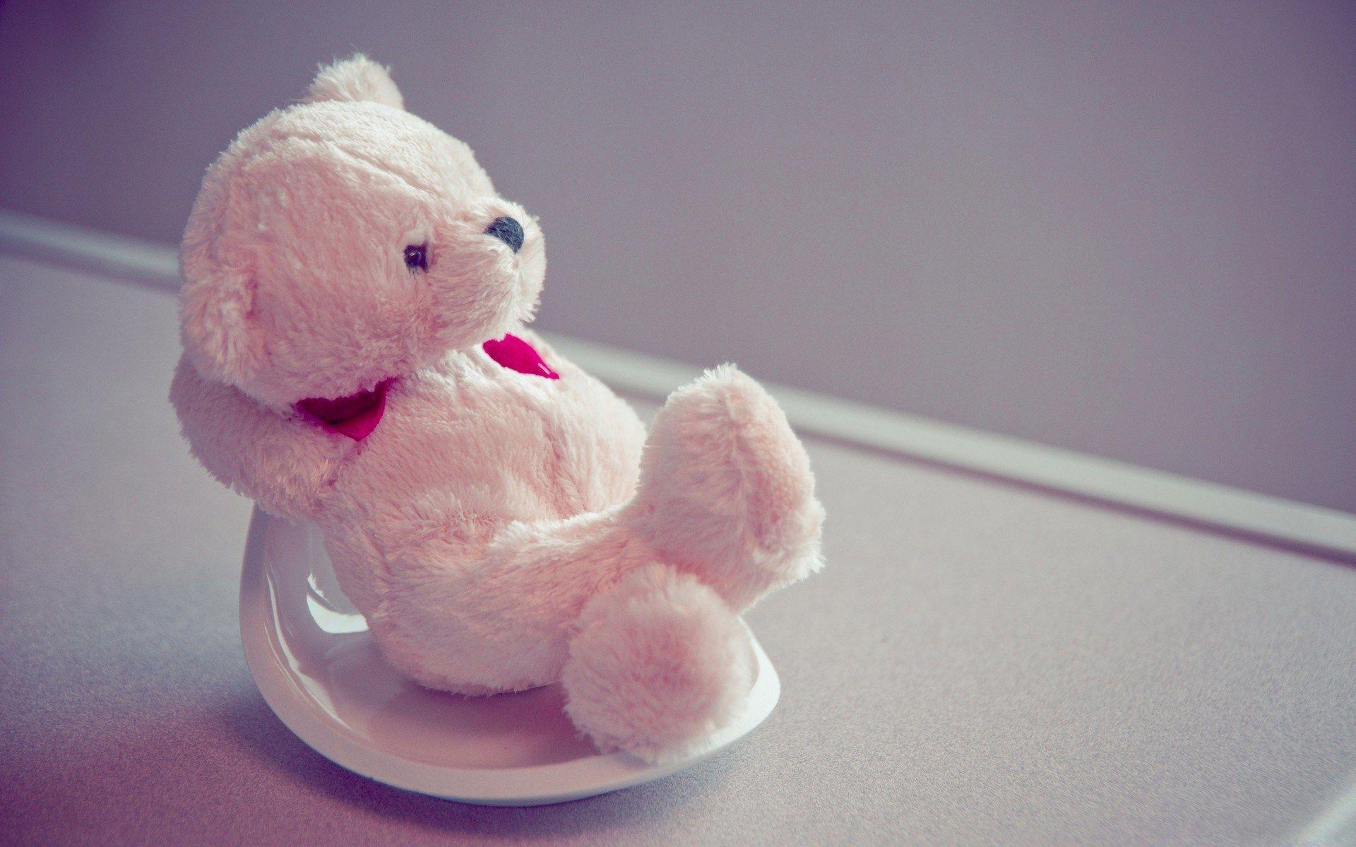 cute baby with teddy bear wallpapers