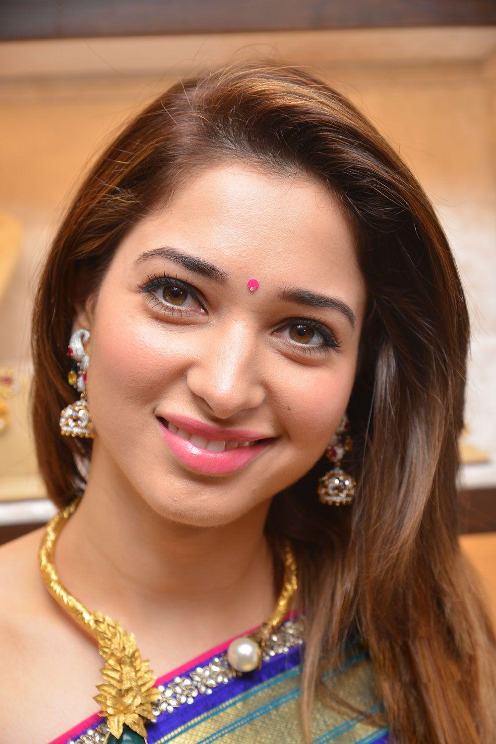 Tamanna Bhatia Picture: Tamanna New Photo at Manepally Jewellers