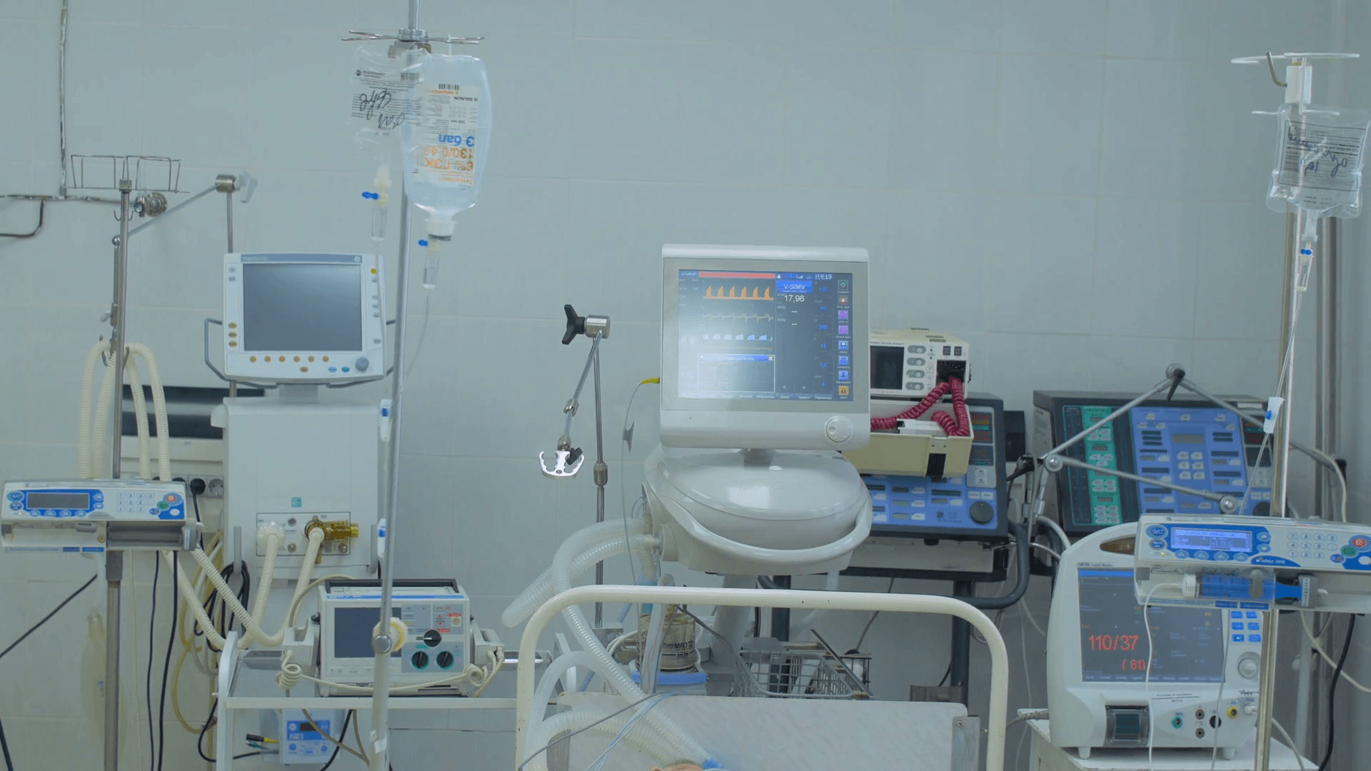 Medical equipment in intensive care unit. Slider shot Stock Video