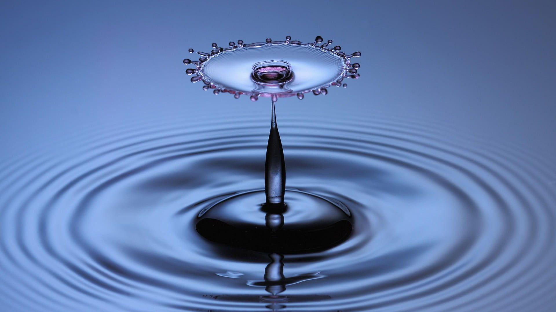 Water droplet HD wallpaper