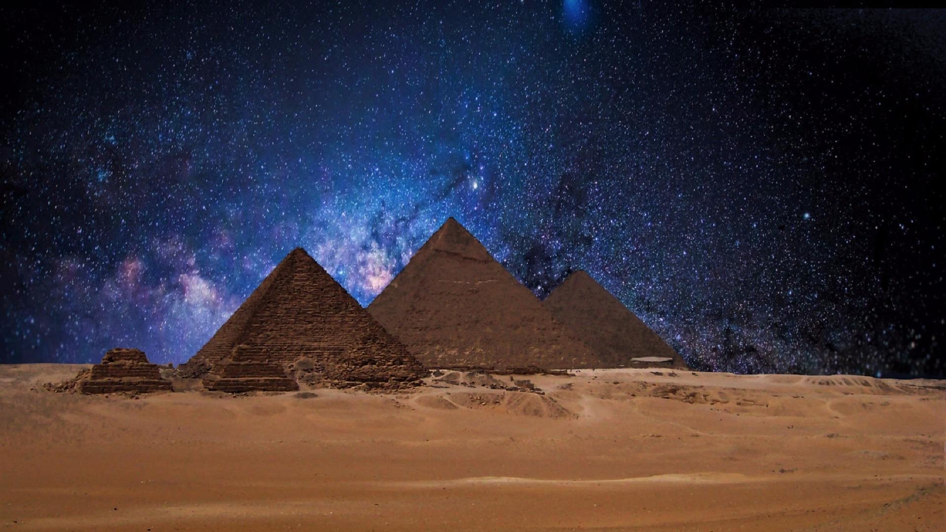 Egyptian Pyramids At Night HD Wallpaper. Wallpaper Studio 10. Tens